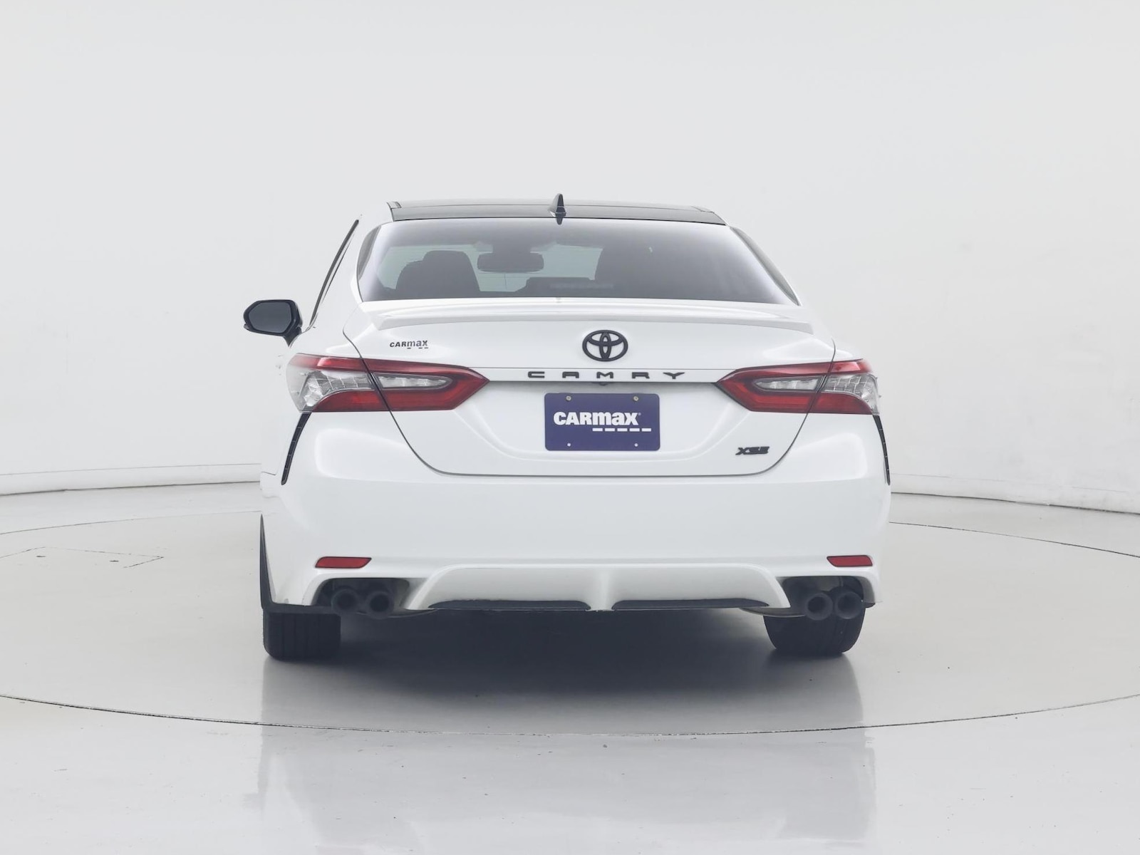 2021 Toyota Camry XSE - Photo 7