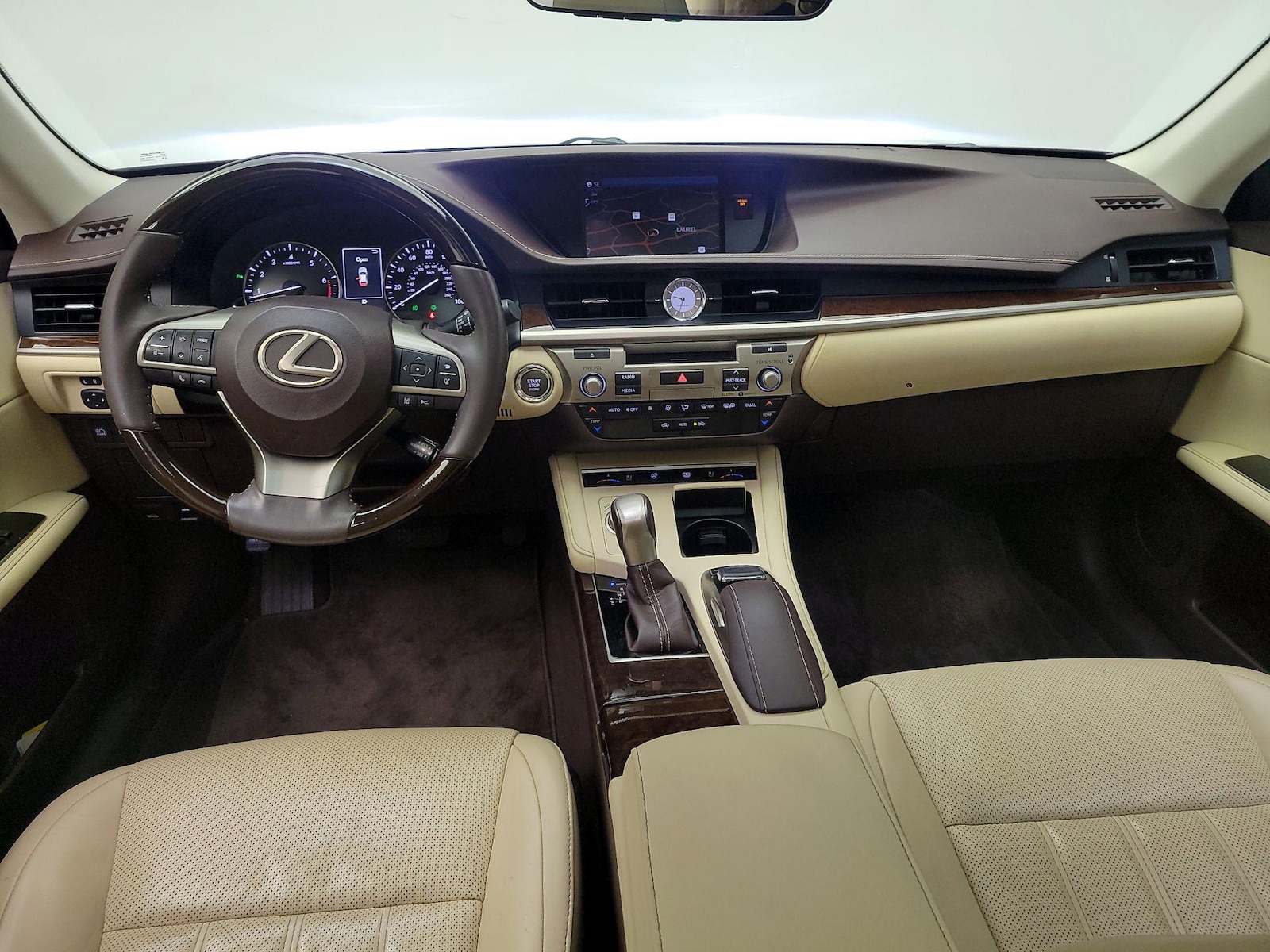 2017 Lexus ES 350 - Photo 10