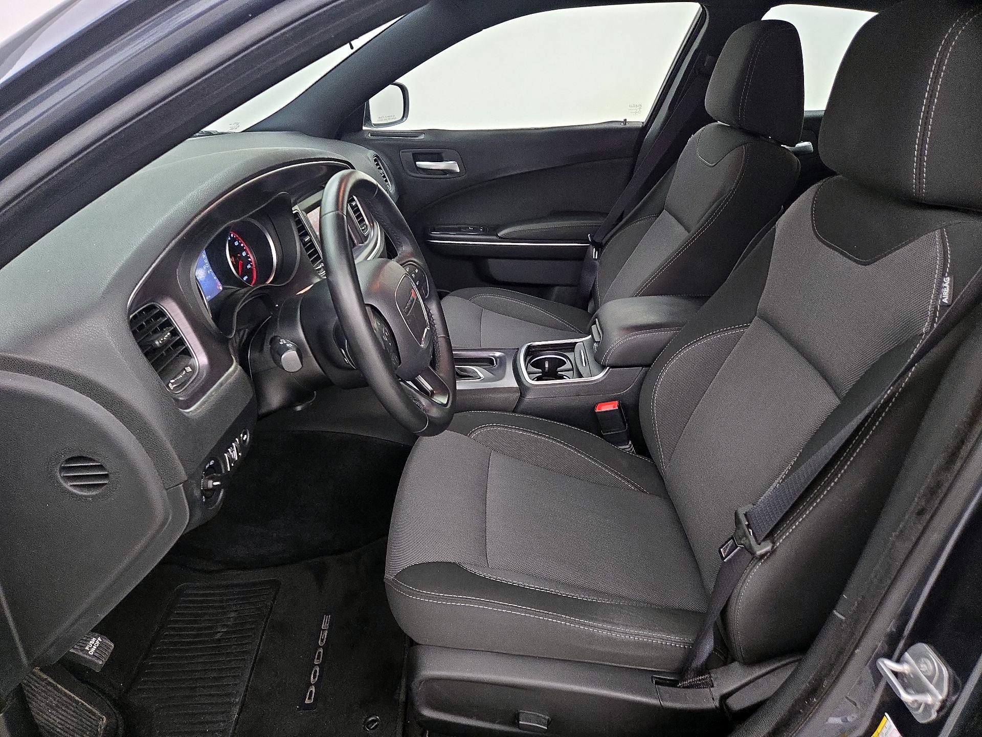 Thumbnail: 2016 Dodge Charger - 11