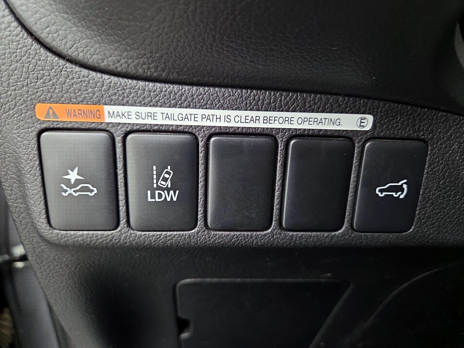 Thumbnail: 2020 Mitsubishi Outlander - 13