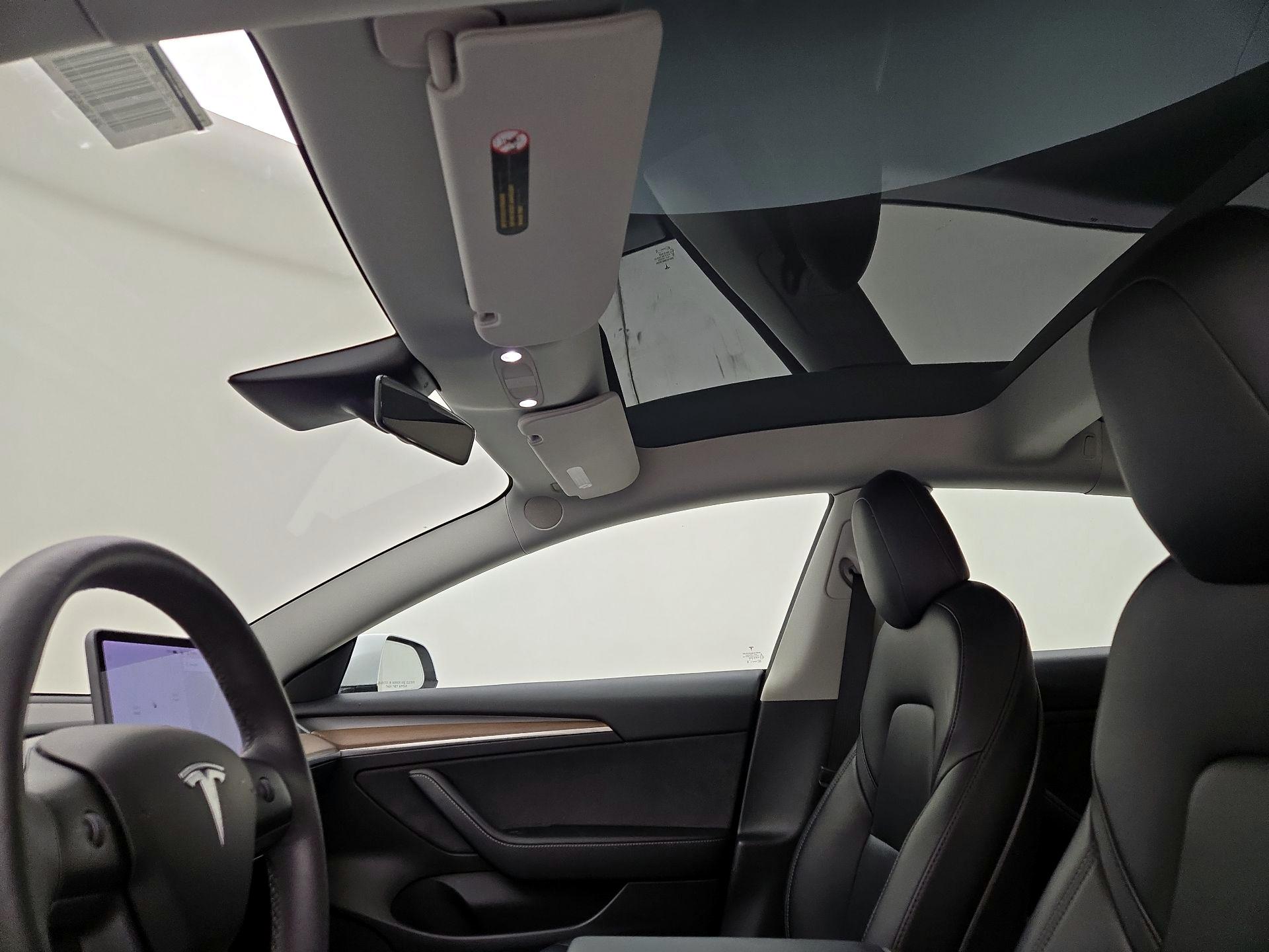 Thumbnail: 2022 Tesla Model 3 - 19