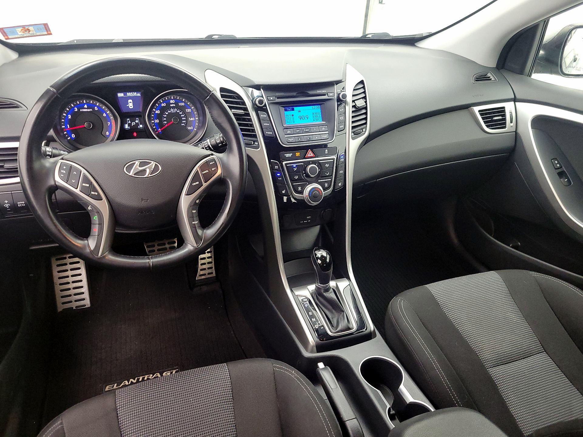Thumbnail: 2016 Hyundai Elantra - 9