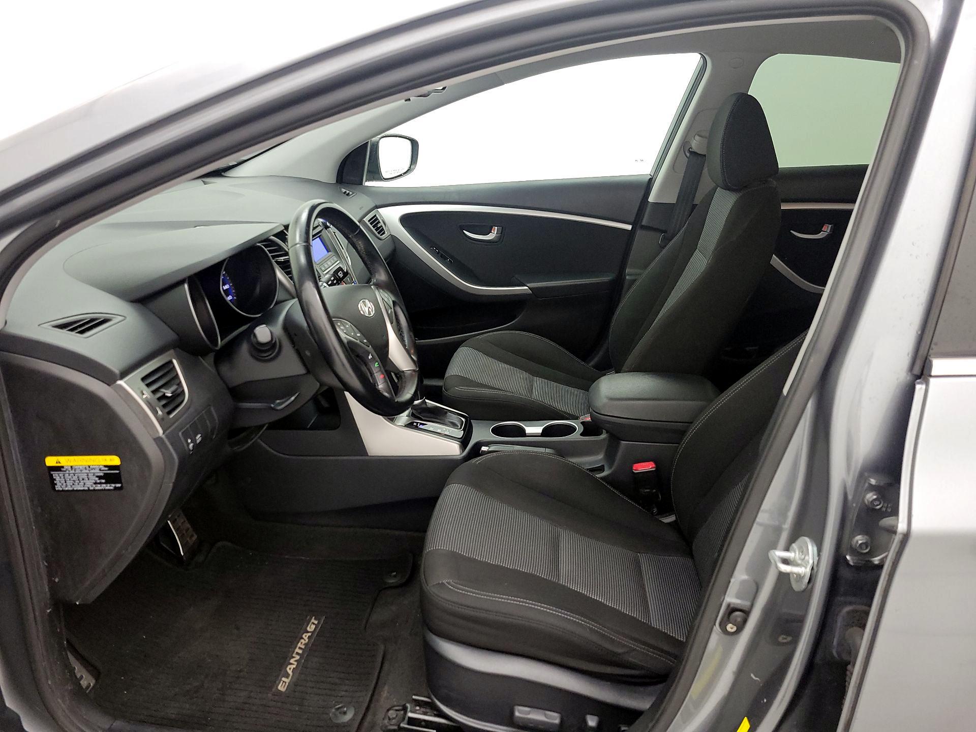 Thumbnail: 2016 Hyundai Elantra - 11