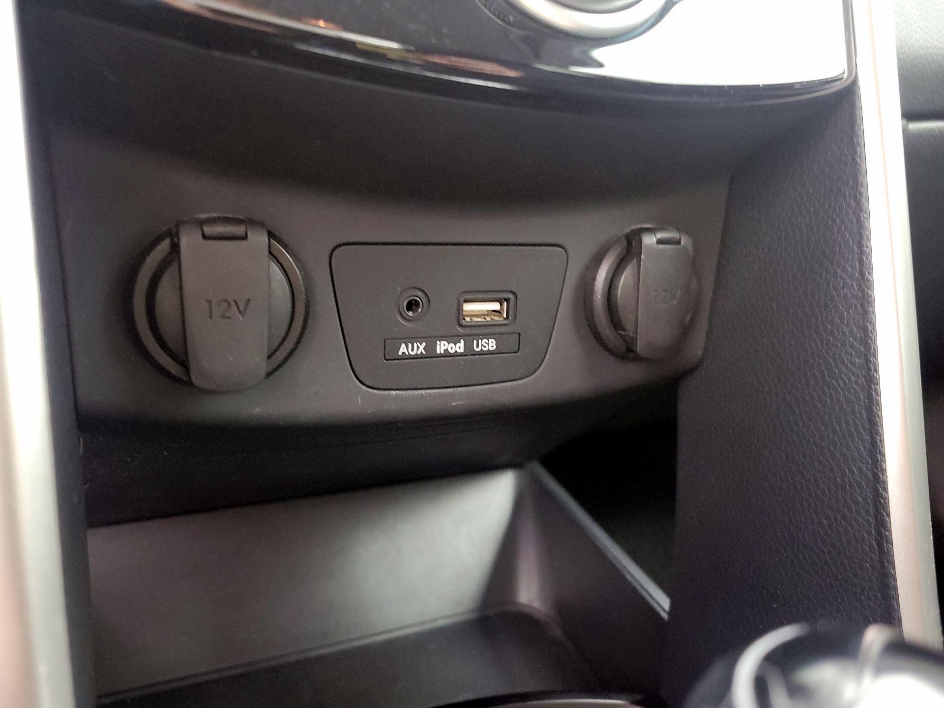 Thumbnail: 2016 Hyundai Elantra - 17
