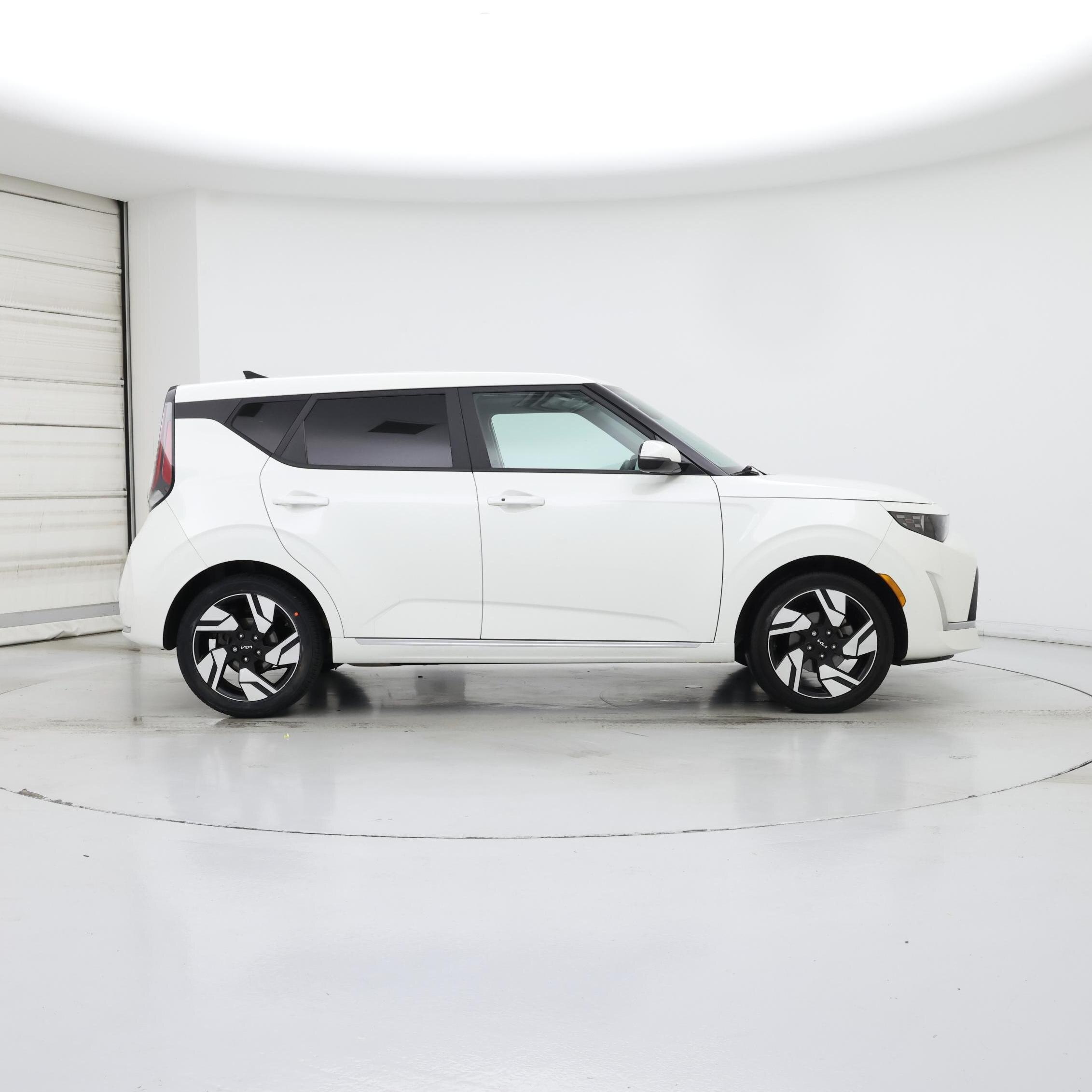 Thumbnail: 2023 Kia Soul - 7