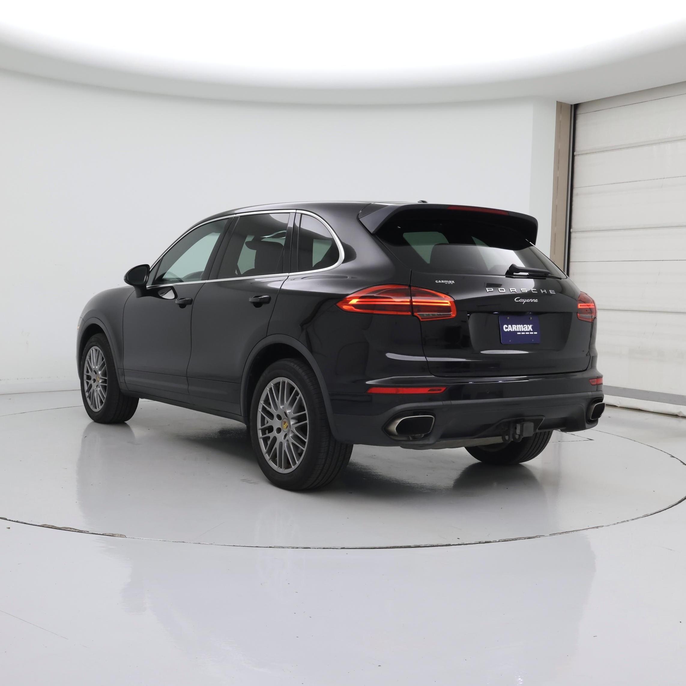 Thumbnail: 2016 Porsche Cayenne - 2