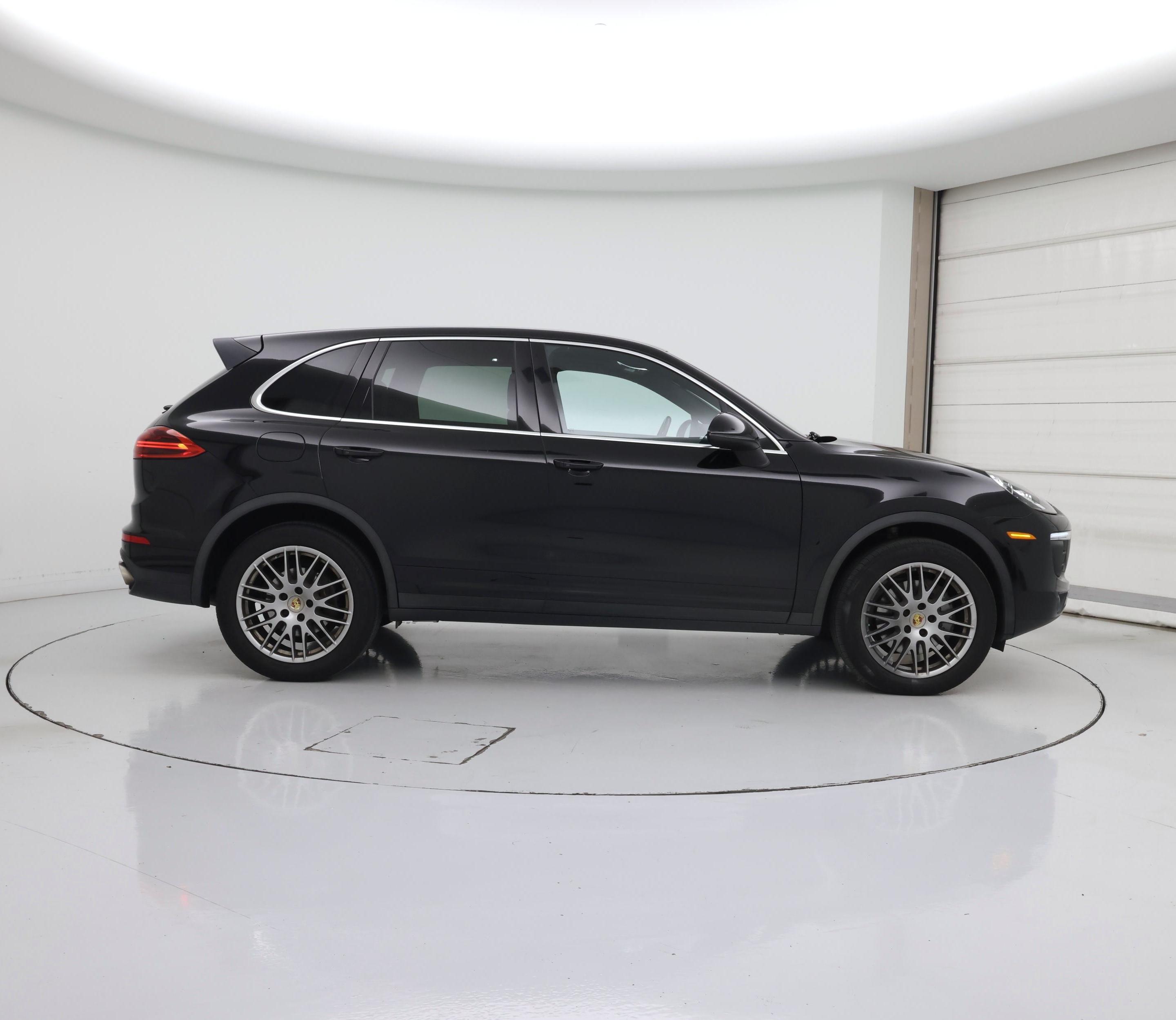 Thumbnail: 2016 Porsche Cayenne - 7