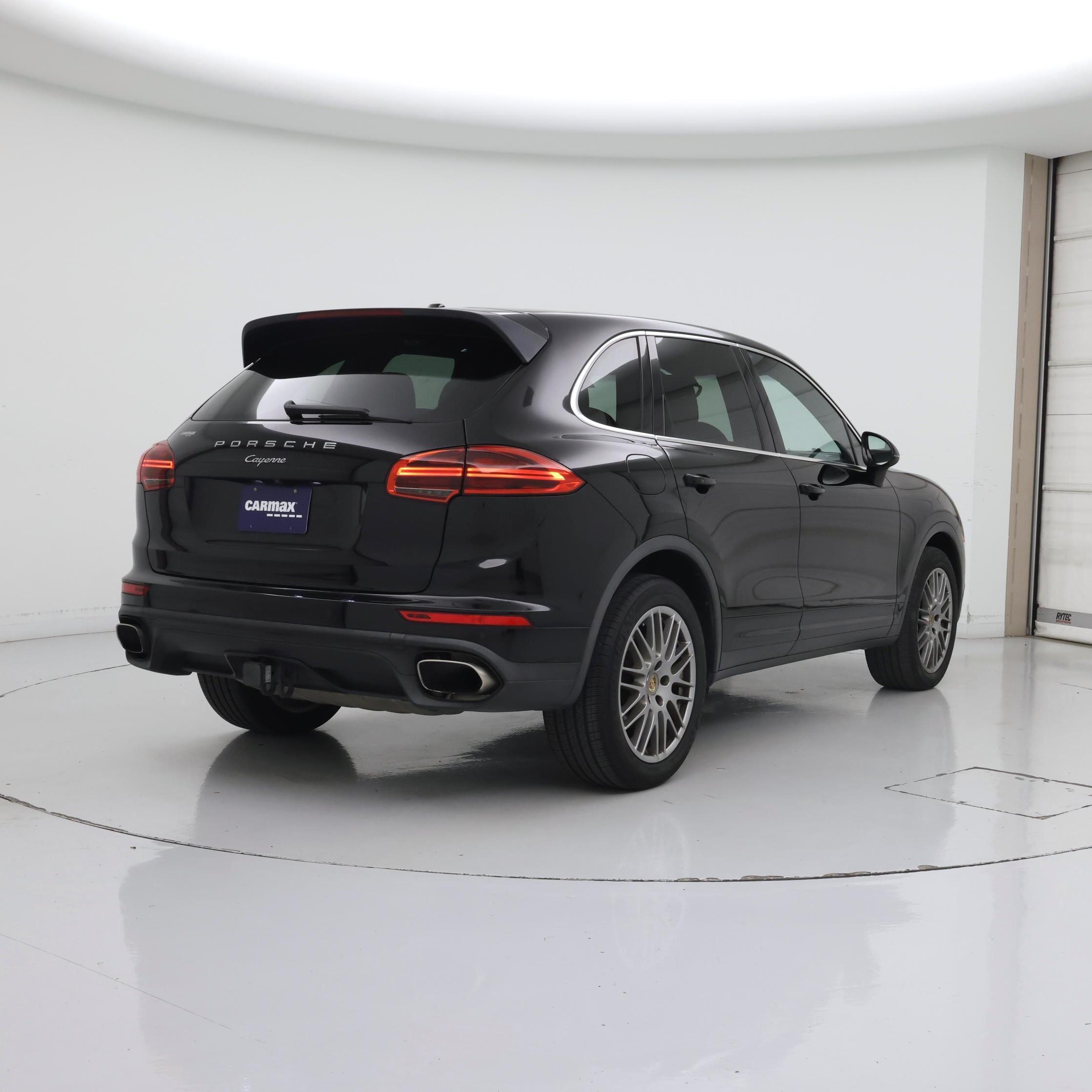 Thumbnail: 2016 Porsche Cayenne - 8