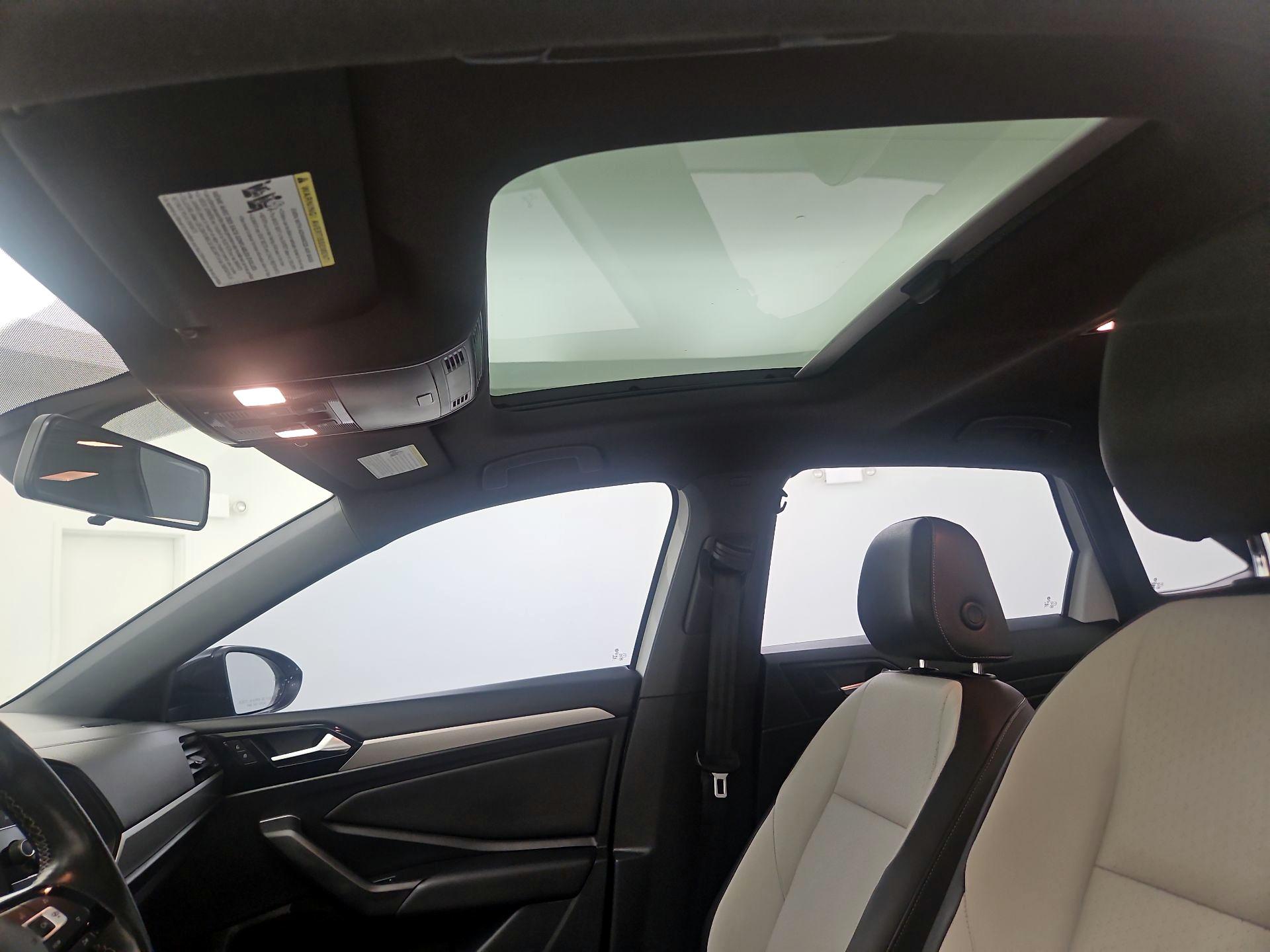 Thumbnail: 2019 Volkswagen Jetta - 19