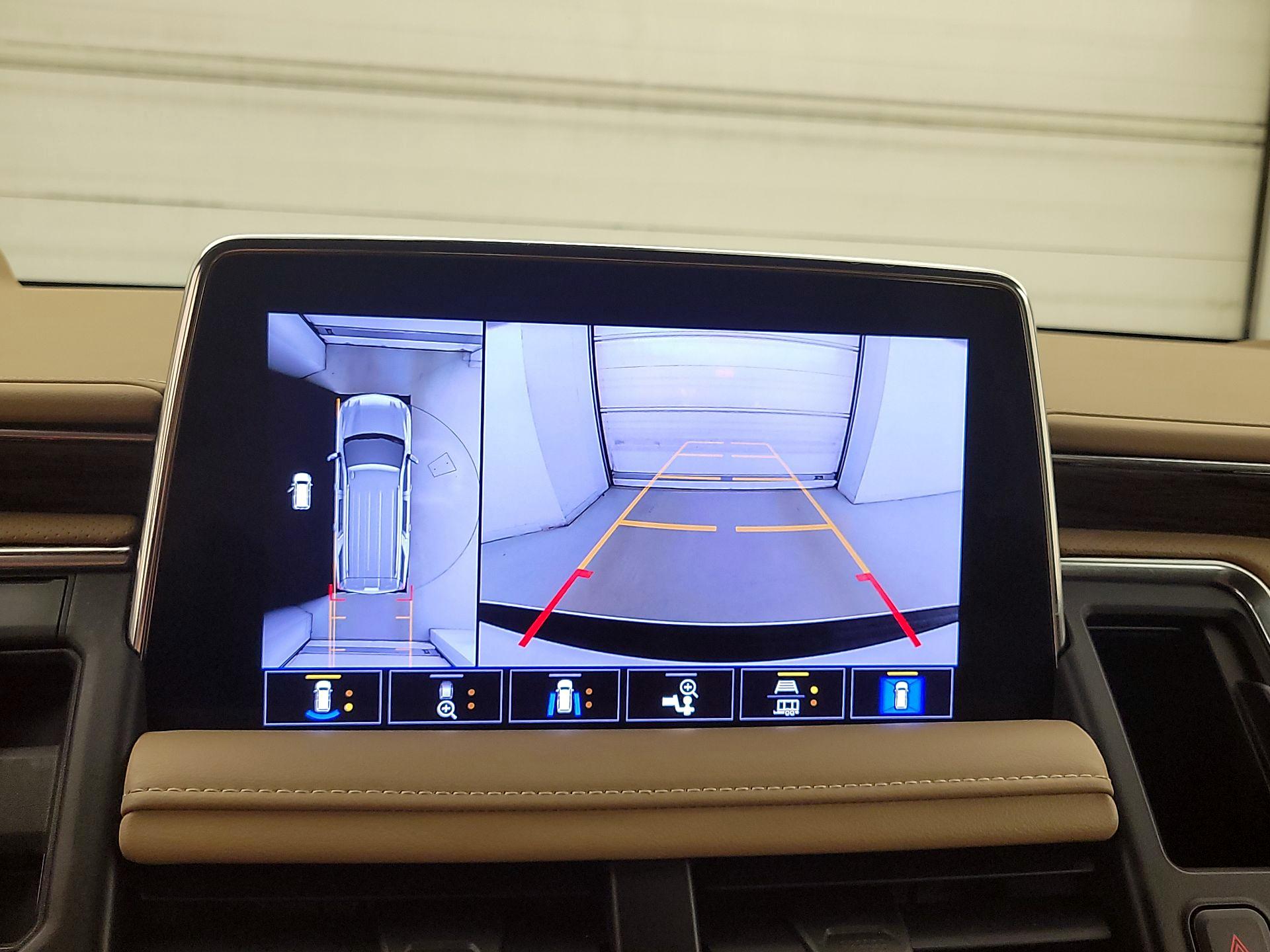 Thumbnail: 2021 Chevrolet Suburban - 14