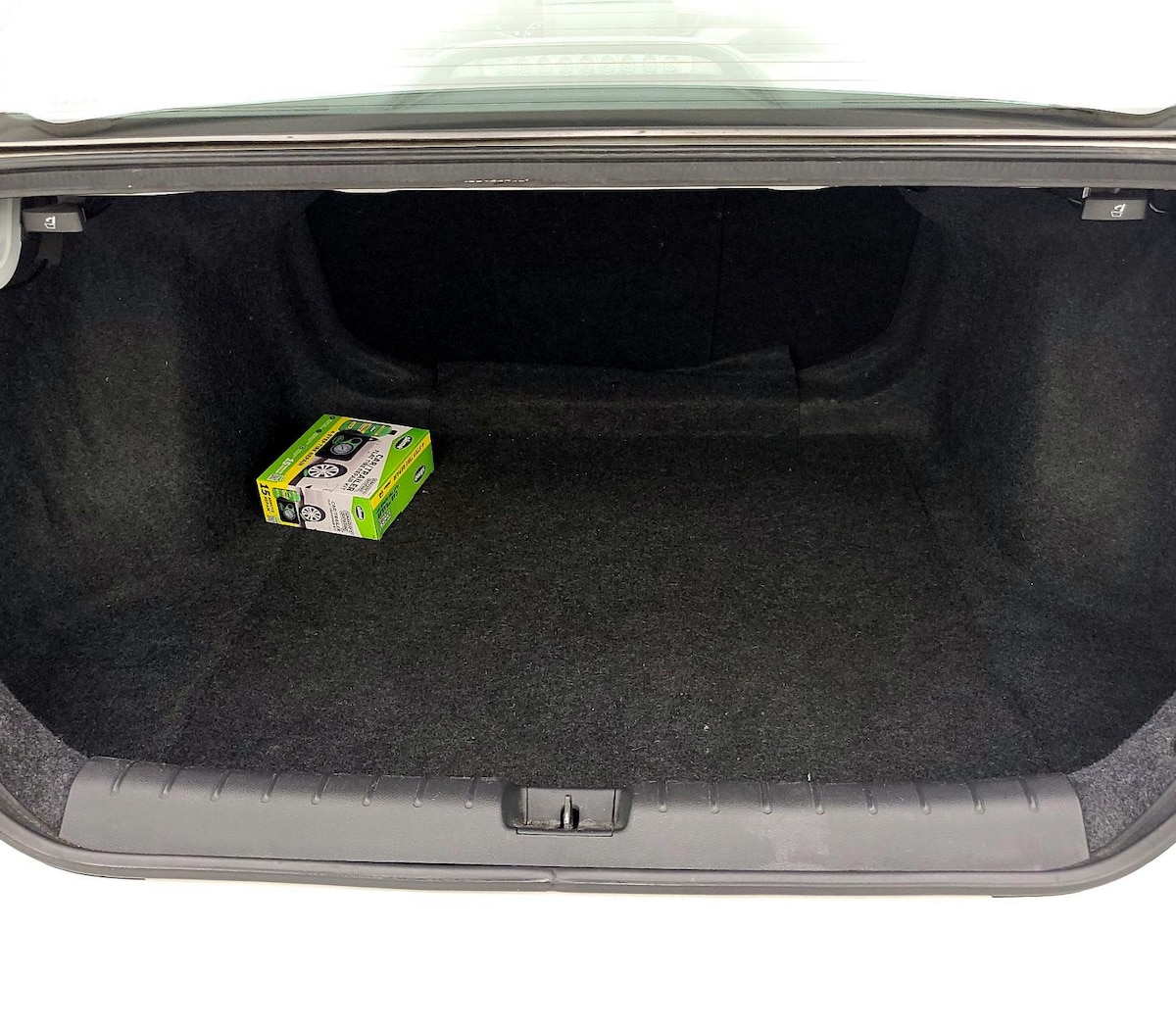 Trunk/Cargo (Seats Up)