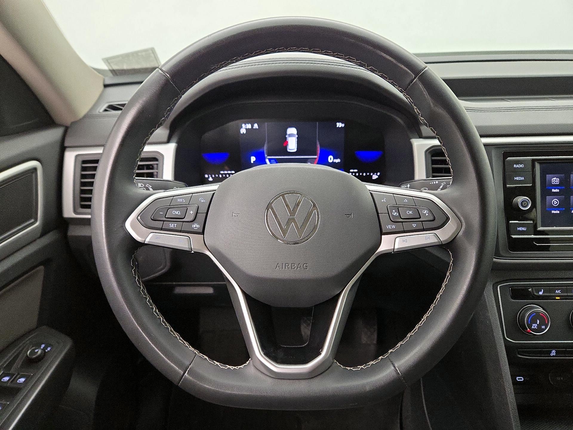 Thumbnail: 2023 Volkswagen Atlas - 10