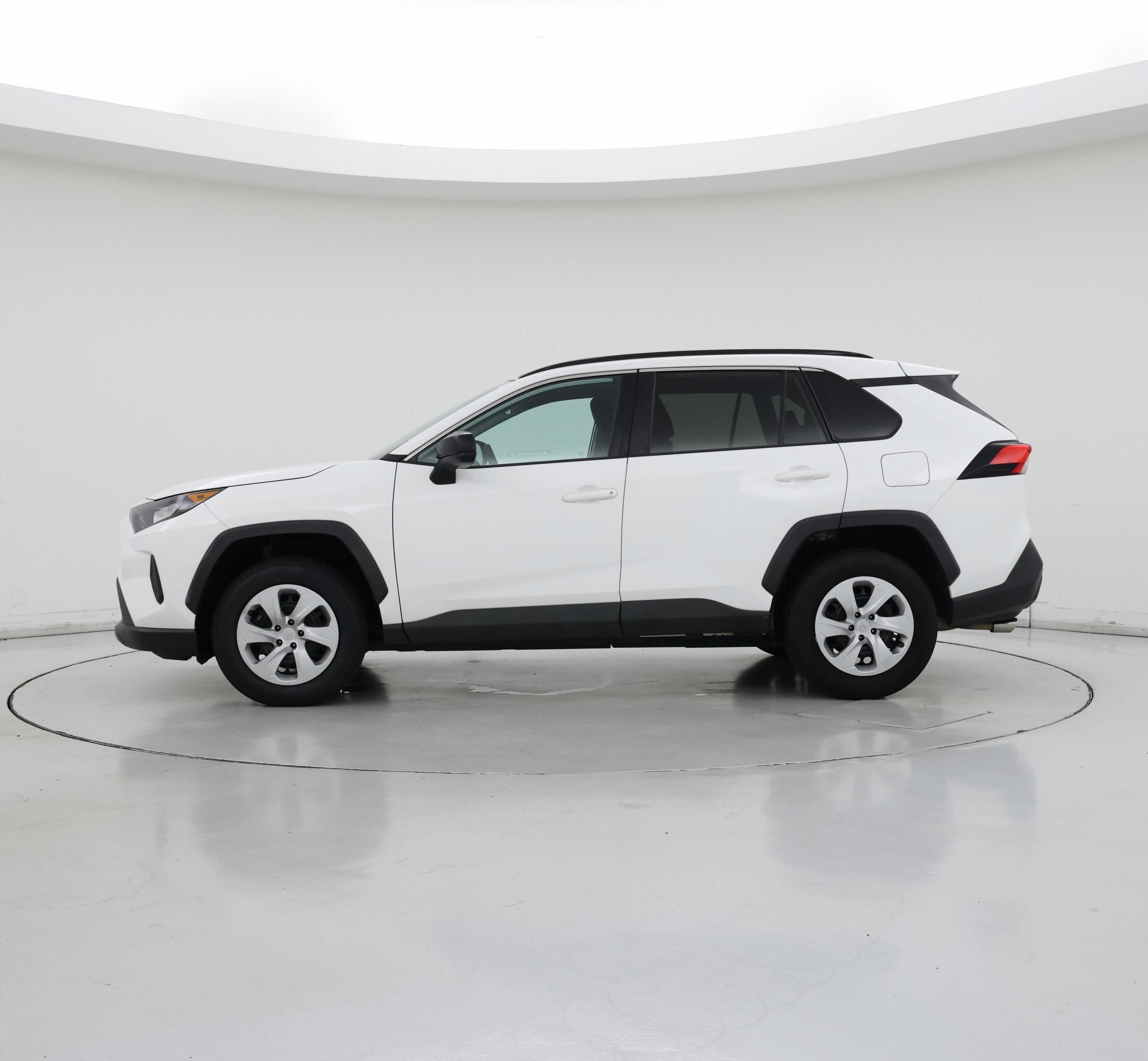 Thumbnail: 2021 Toyota RAV4 - 3