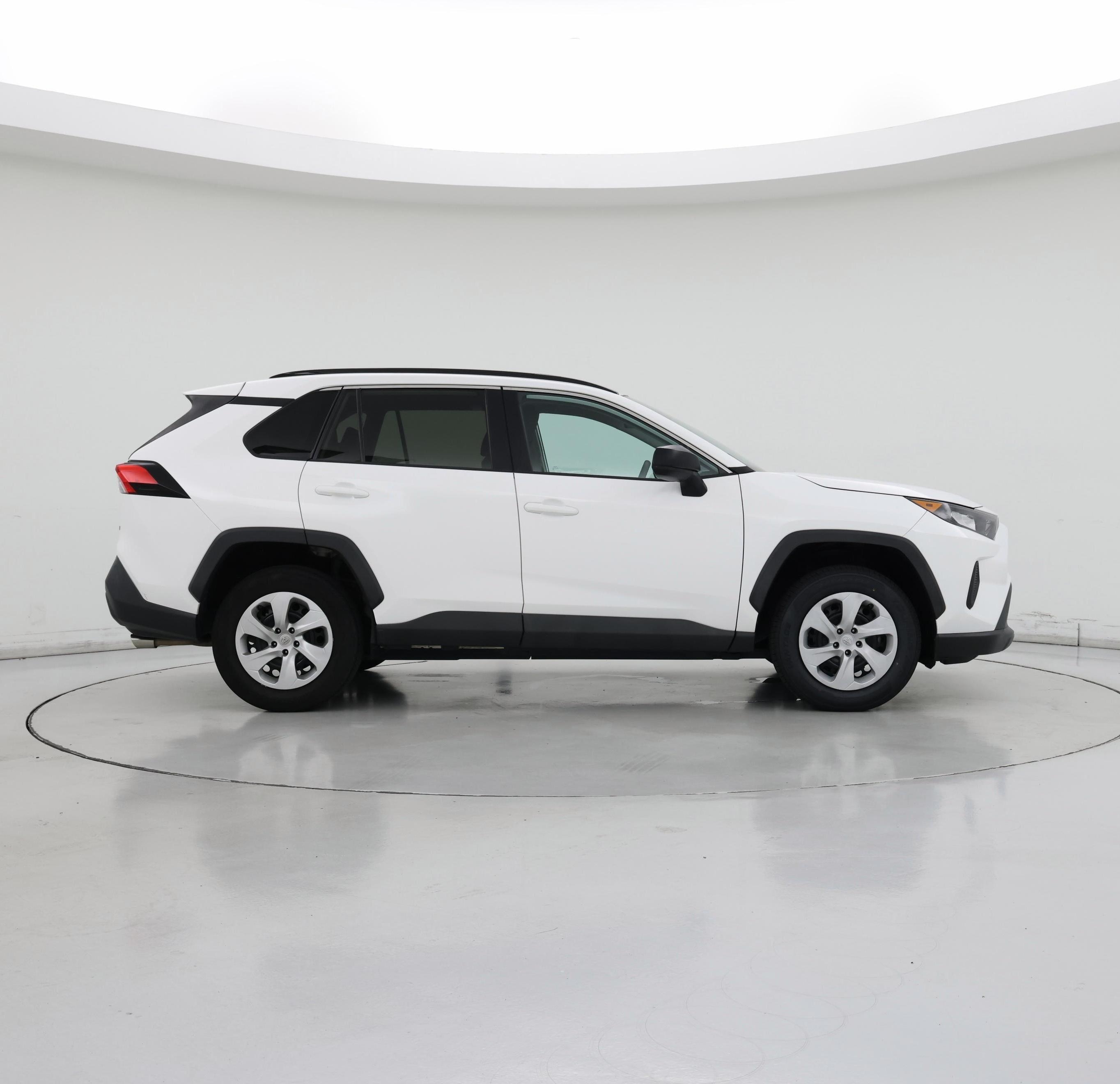 Thumbnail: 2021 Toyota RAV4 - 7