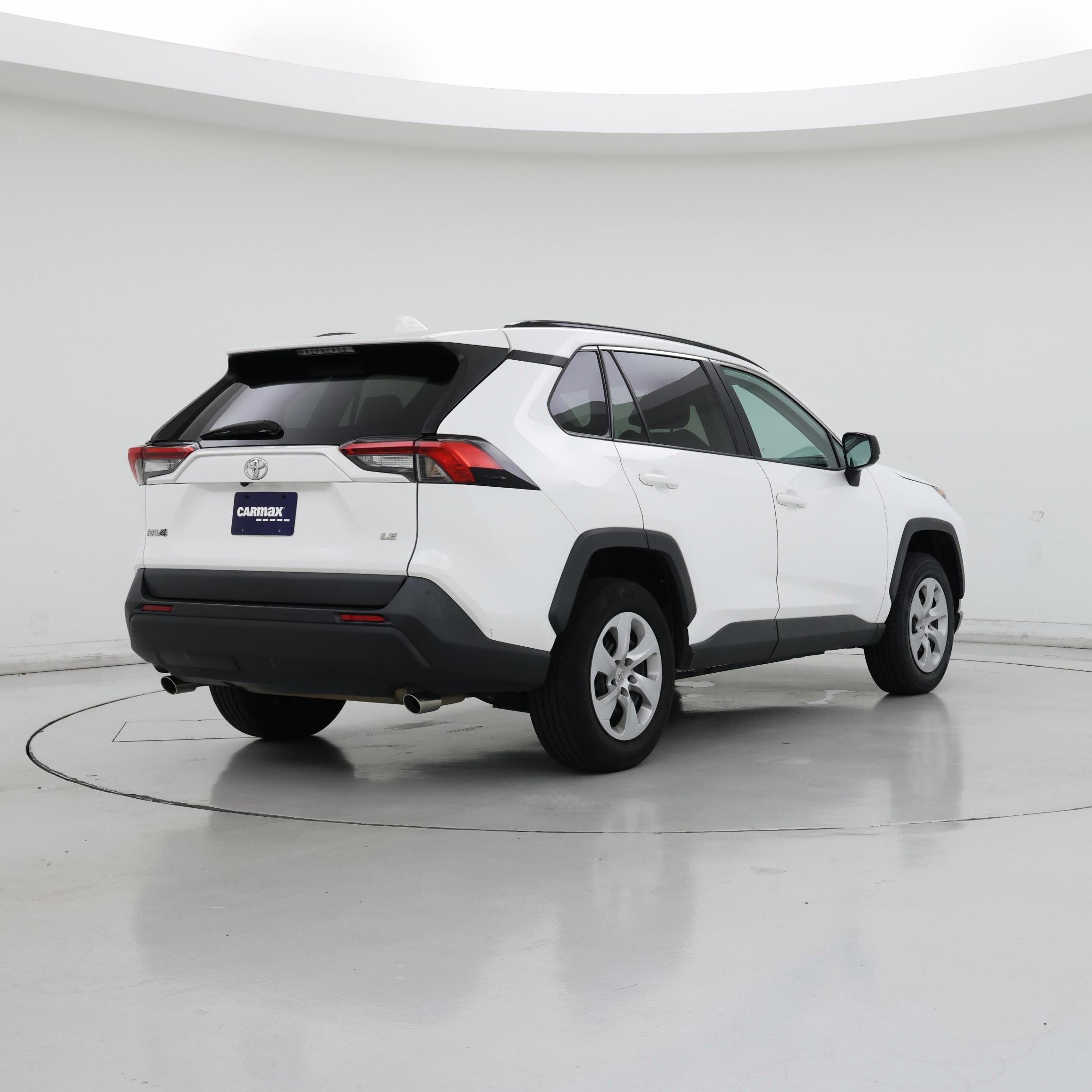 Thumbnail: 2021 Toyota RAV4 - 8