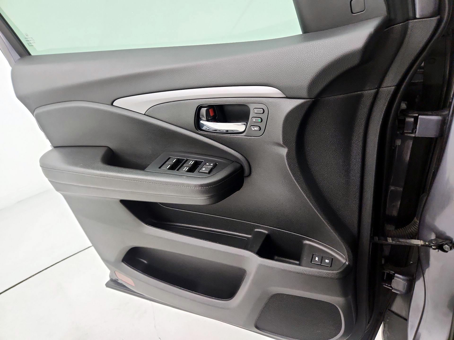 Thumbnail: 2022 Honda Pilot - 12