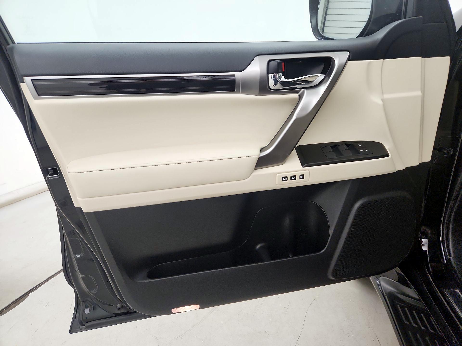 Thumbnail: 2022 Lexus GX - 12