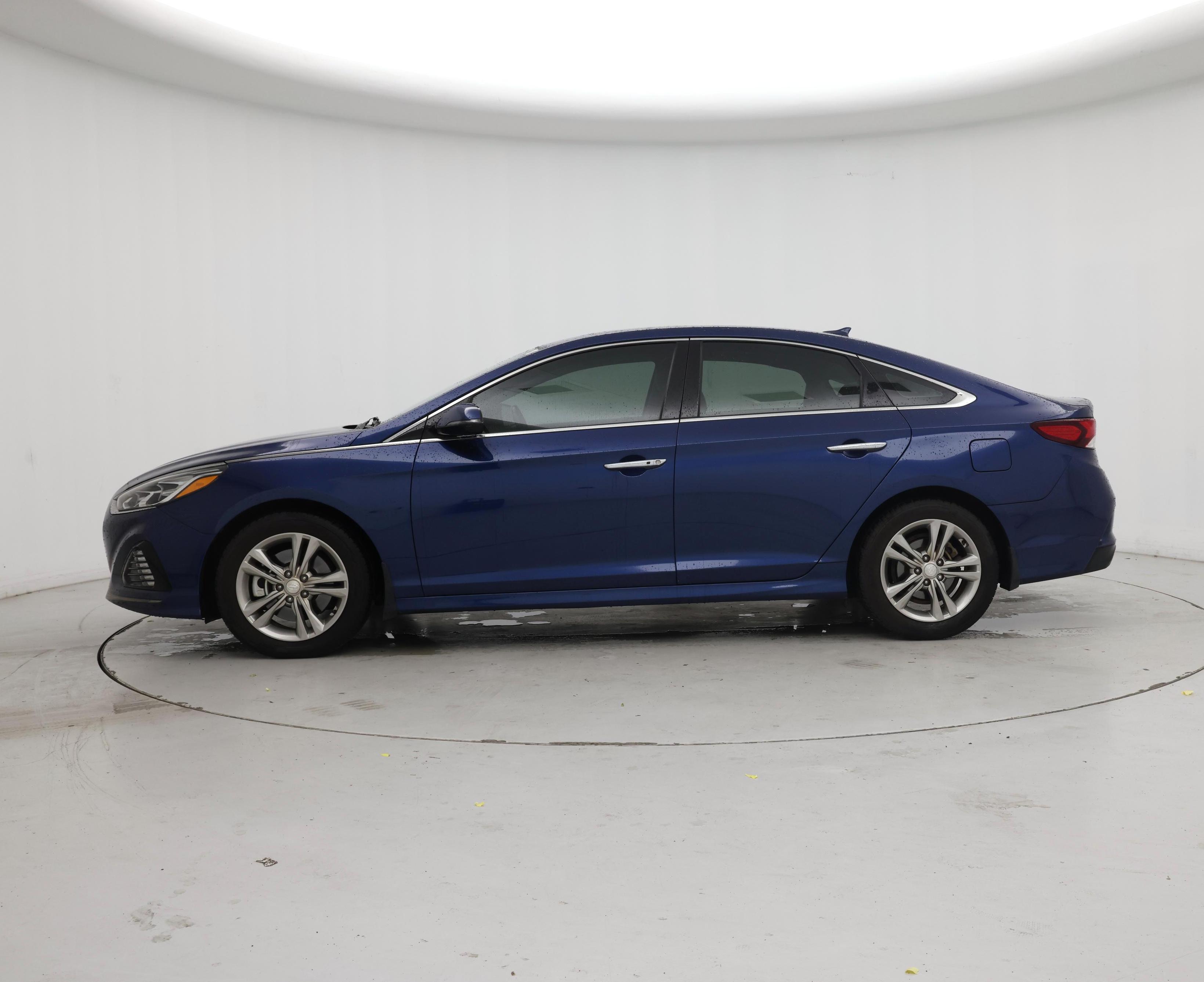 Thumbnail: 2019 Hyundai Sonata - 3
