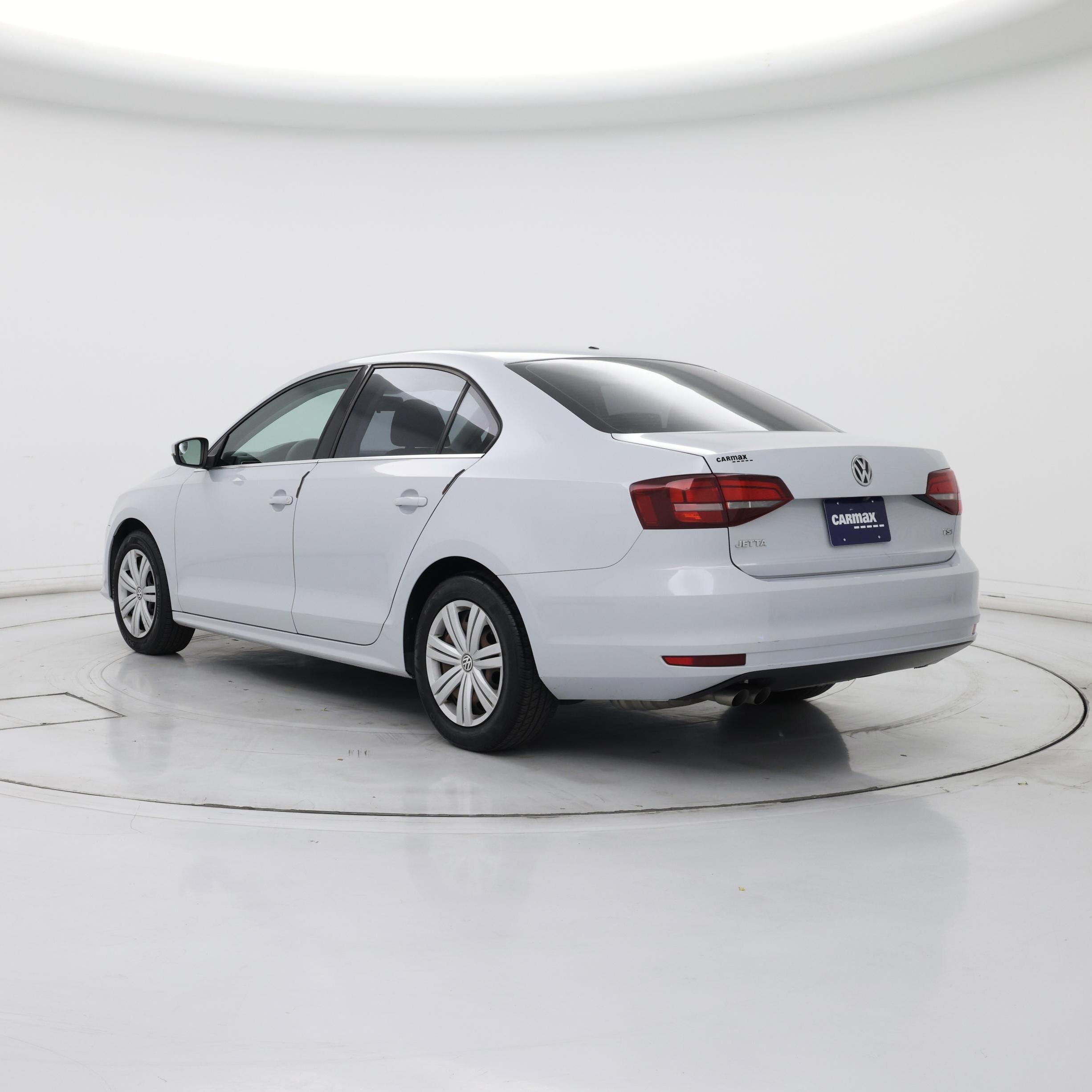 Thumbnail: 2017 Volkswagen Jetta - 2