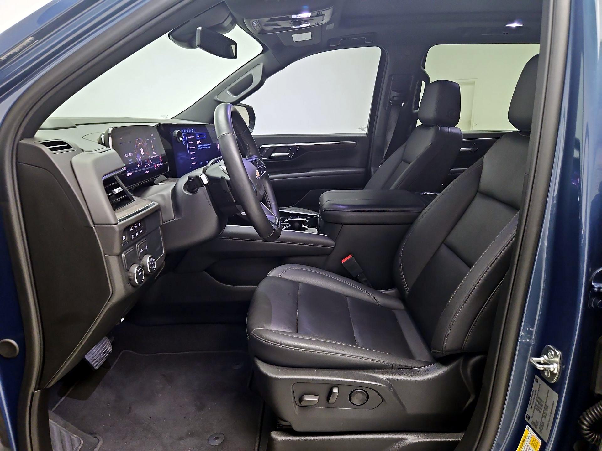 Thumbnail: 2025 Chevrolet Suburban - 11