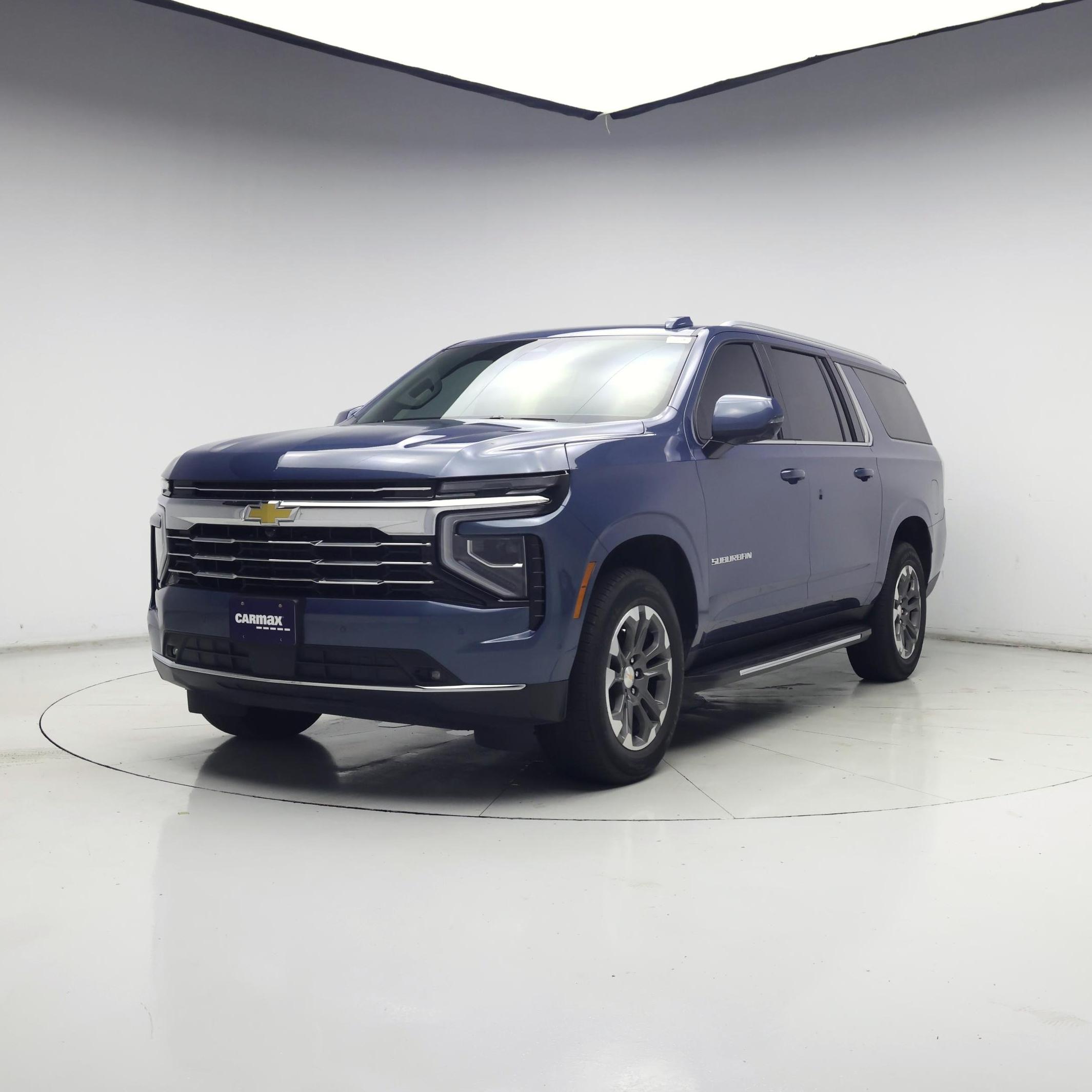 Thumbnail: 2025 Chevrolet Suburban - 4