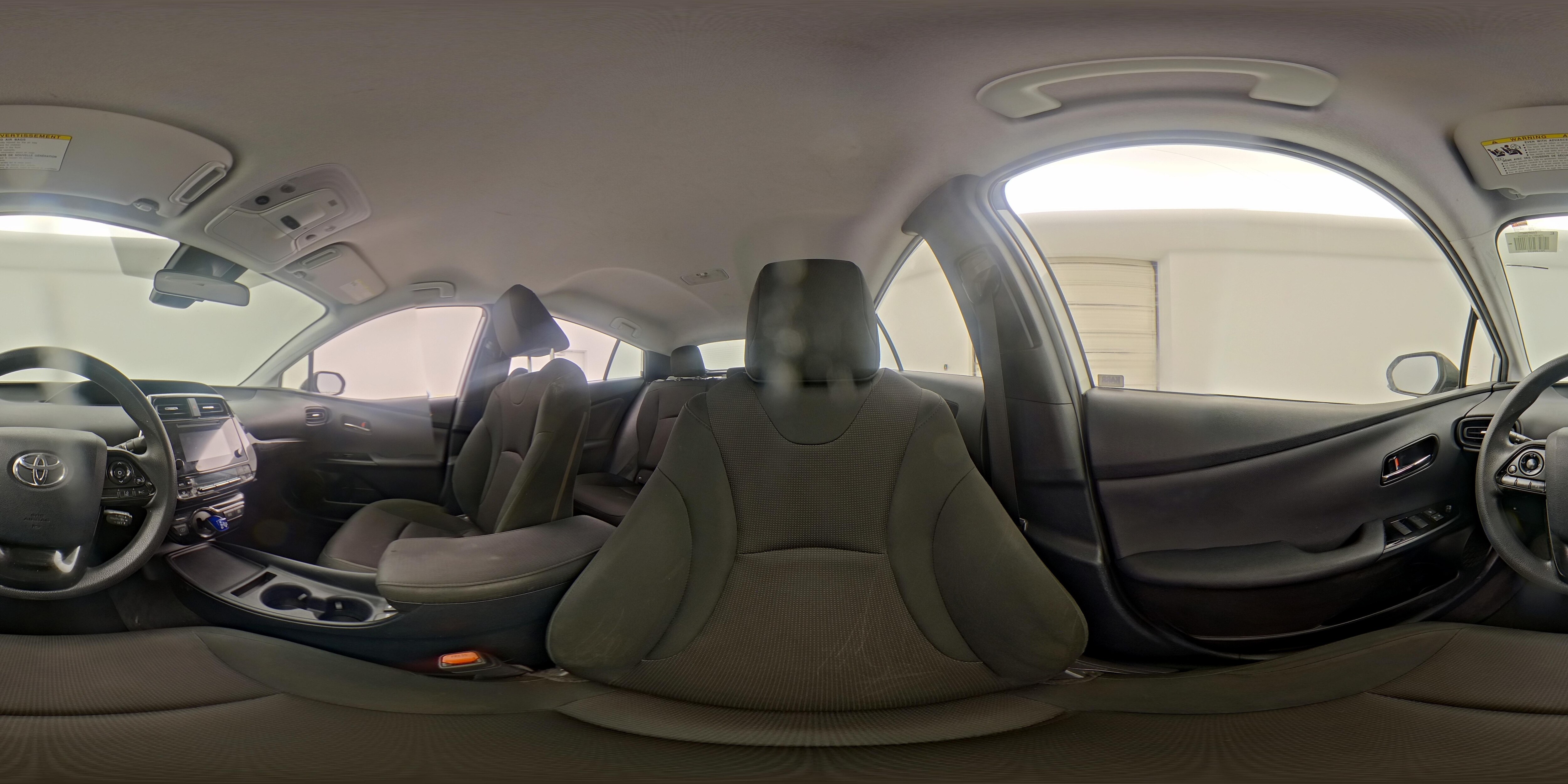 2019 Toyota Prius L Eco - Photo 27