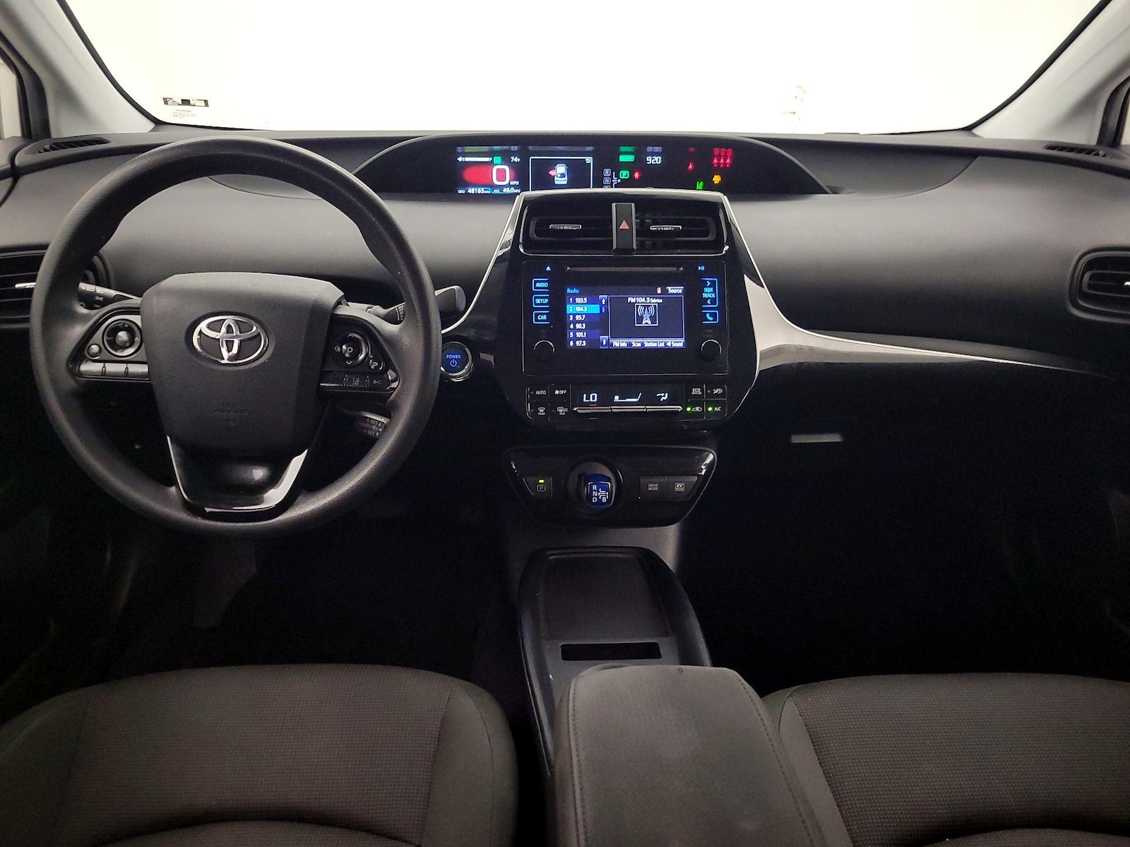 2019 Toyota Prius L Eco - Photo 10