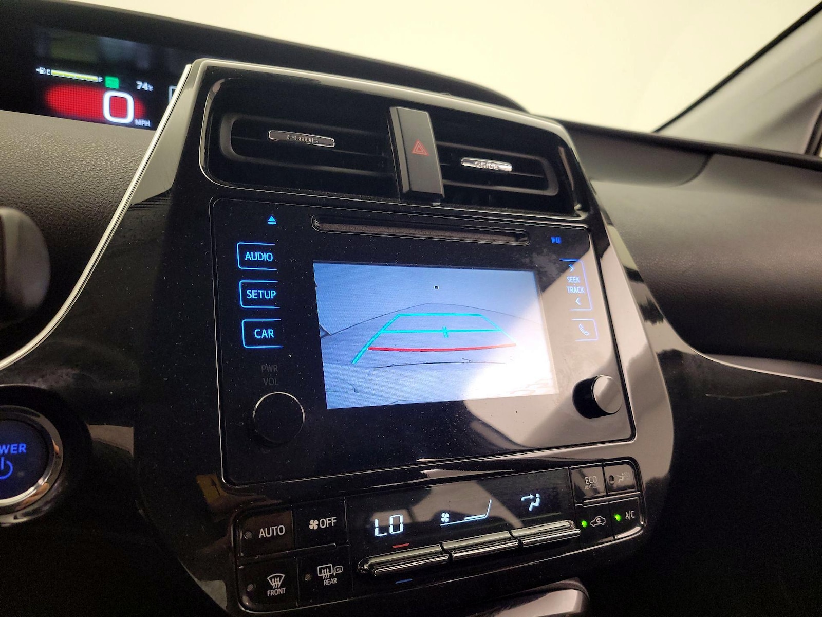 2019 Toyota Prius L Eco - Photo 15
