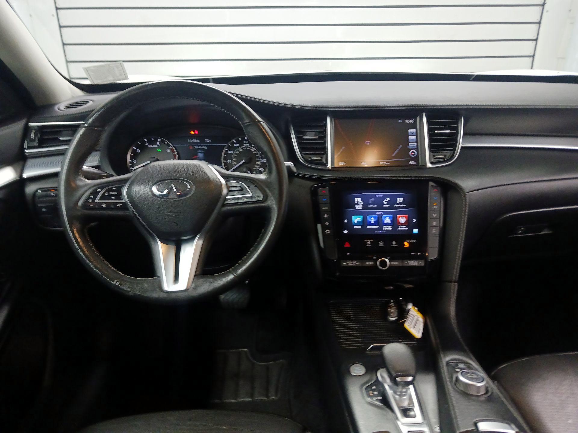 Thumbnail: 2019 INFINITI QX50 - 9
