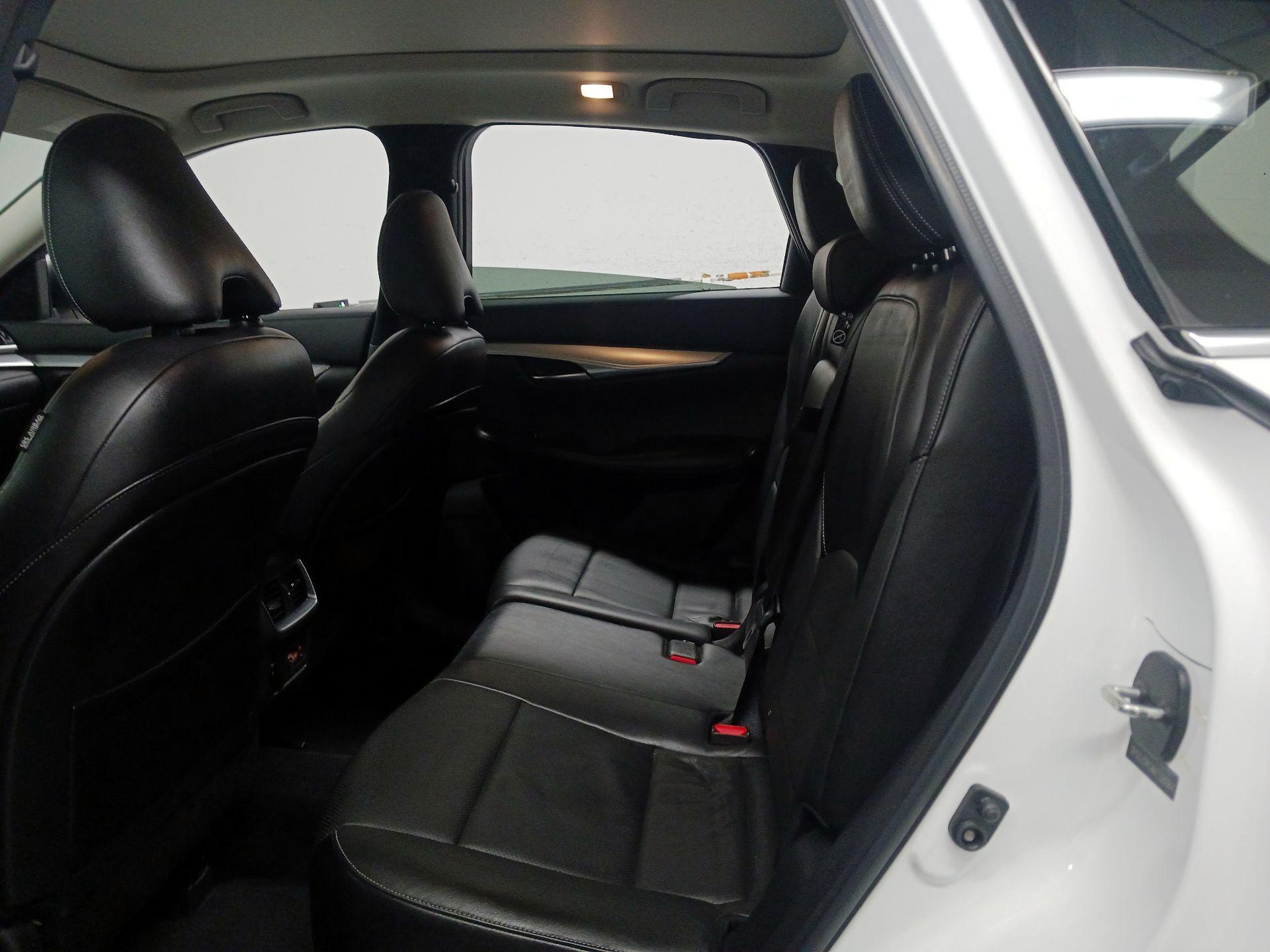 Thumbnail: 2019 INFINITI QX50 - 17
