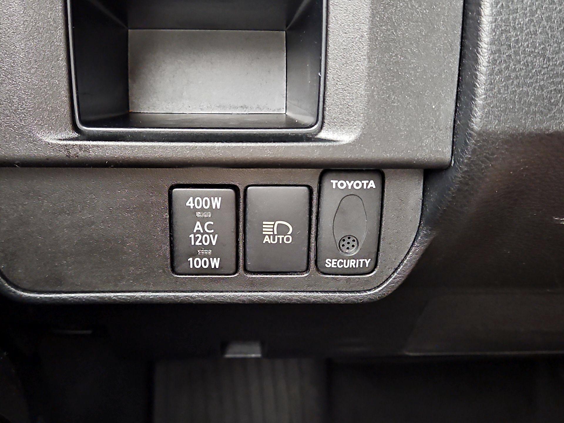 Thumbnail: 2019 Toyota Tacoma - 13