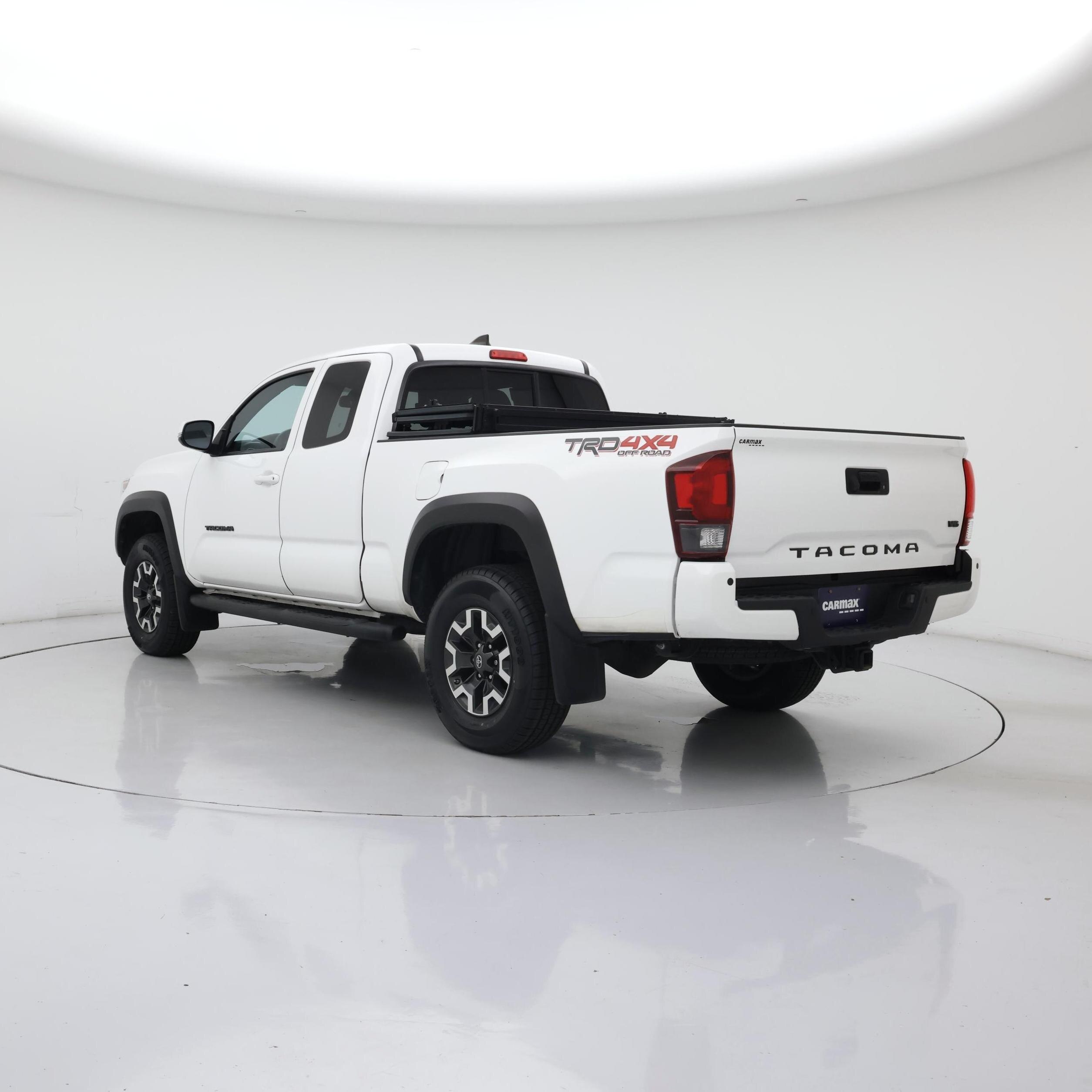 Thumbnail: 2019 Toyota Tacoma - 2