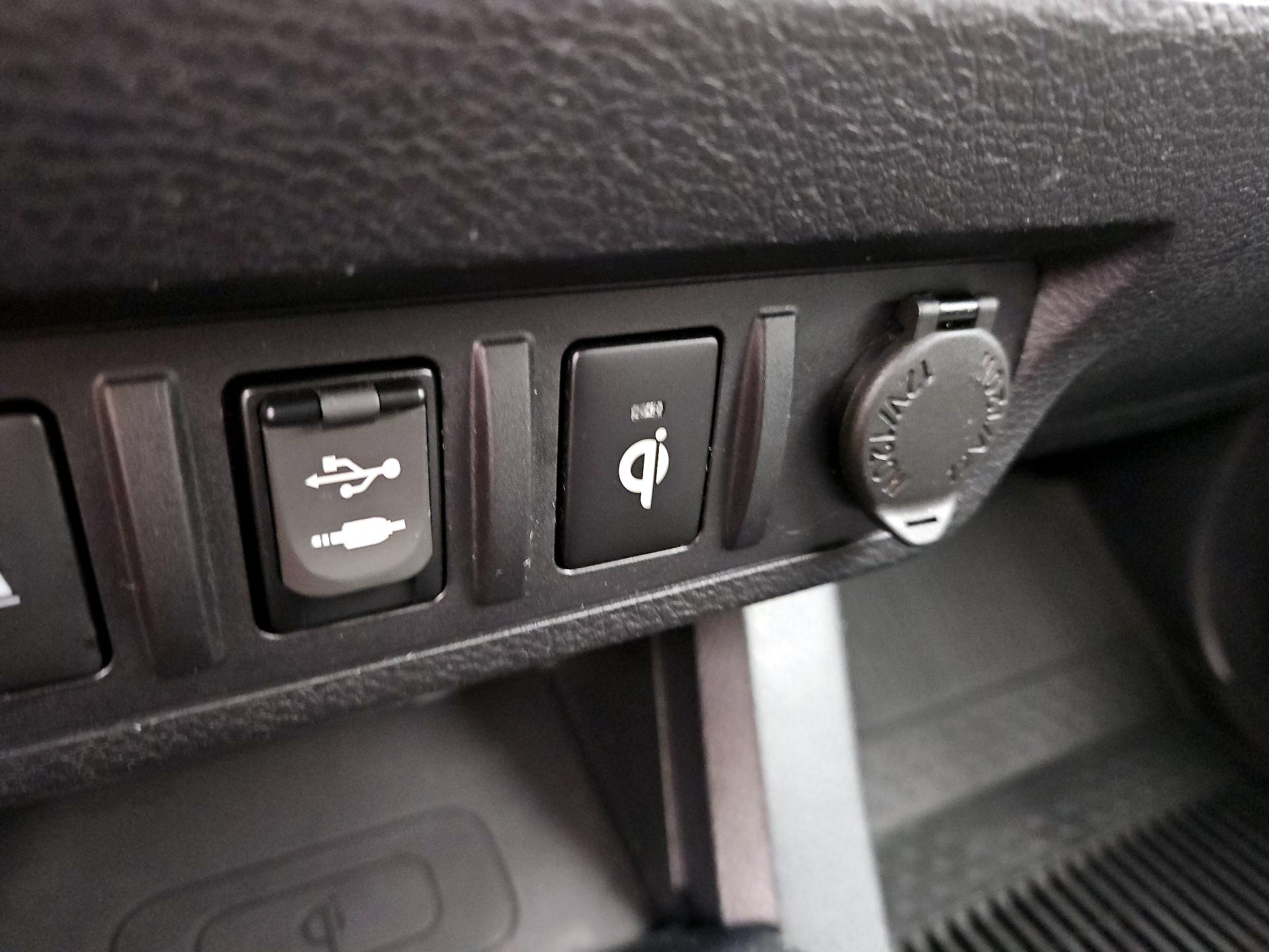 Thumbnail: 2019 Toyota Tacoma - 19