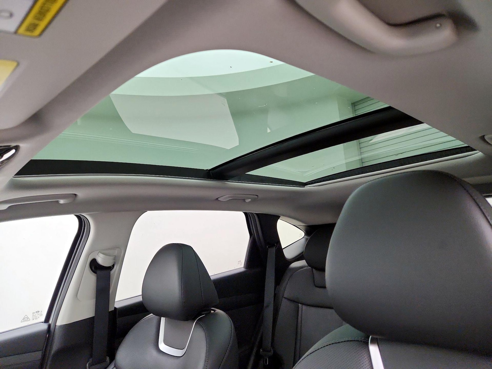 2025 Hyundai Tucson Limited - Photo 21