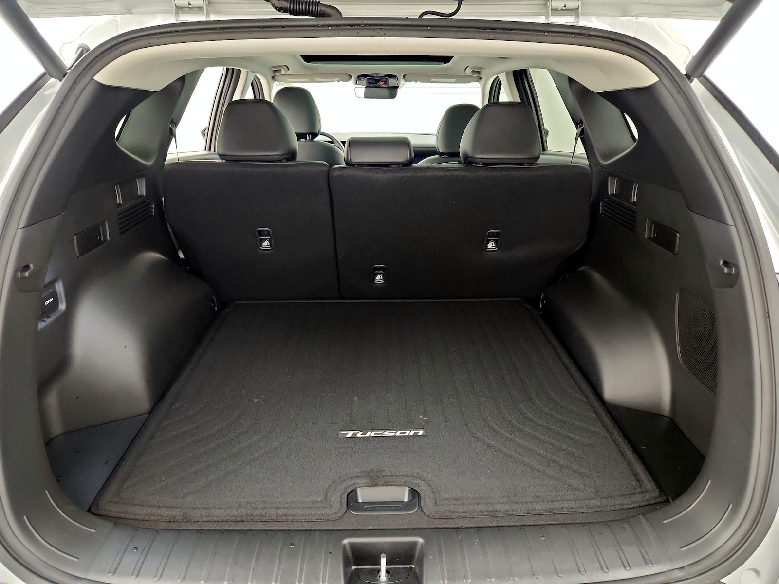 2025 Hyundai Tucson Limited - Photo 23