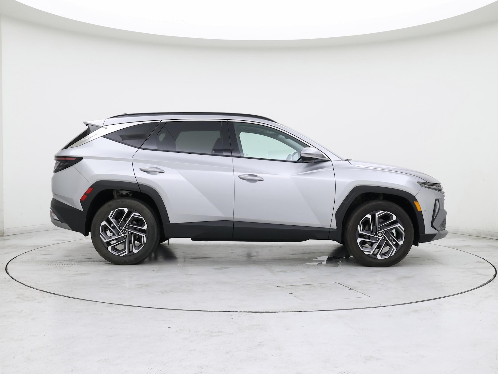 2025 Hyundai Tucson Limited - Photo 8