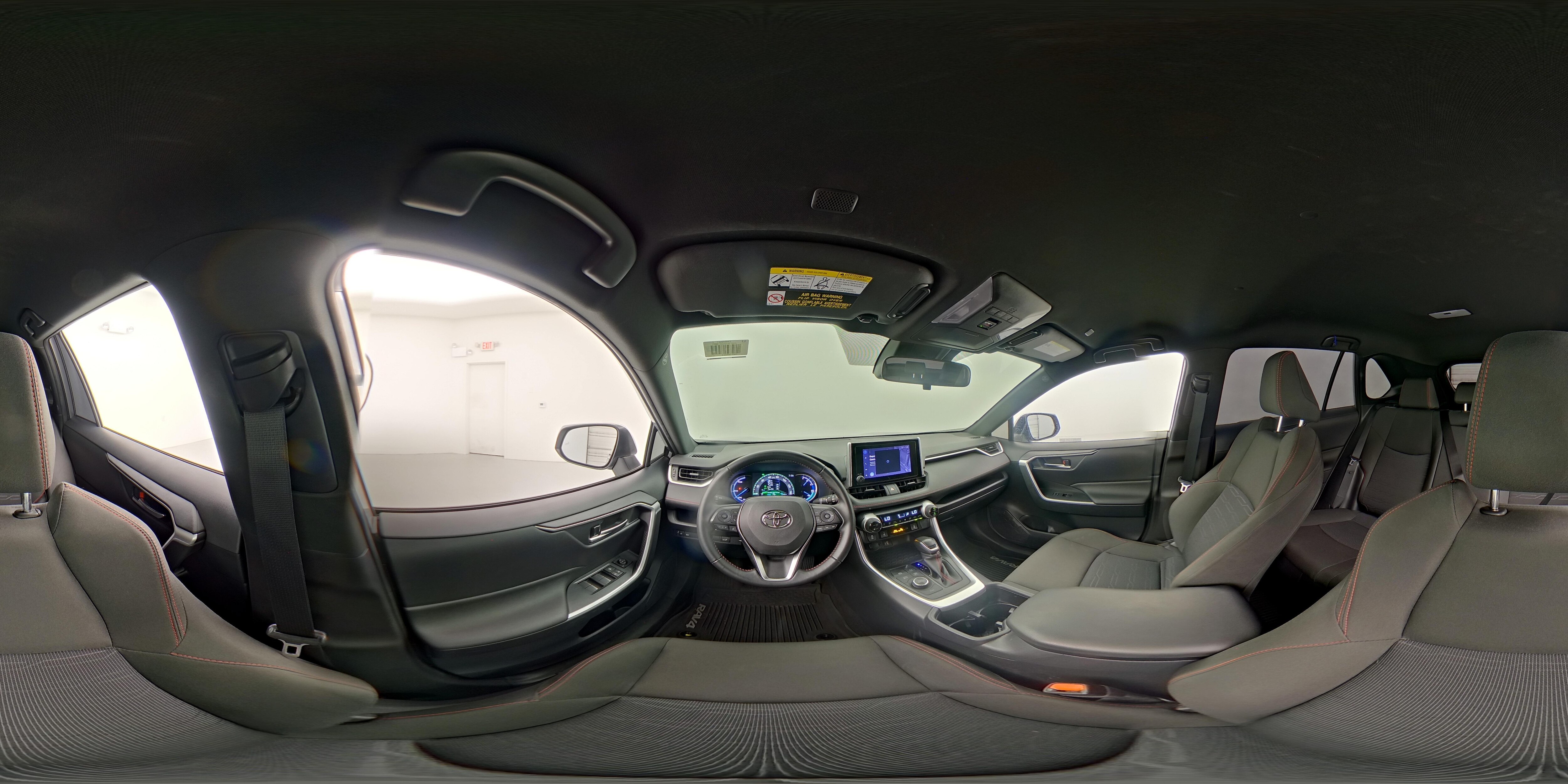 2025 Toyota RAV4 SE - Photo 26