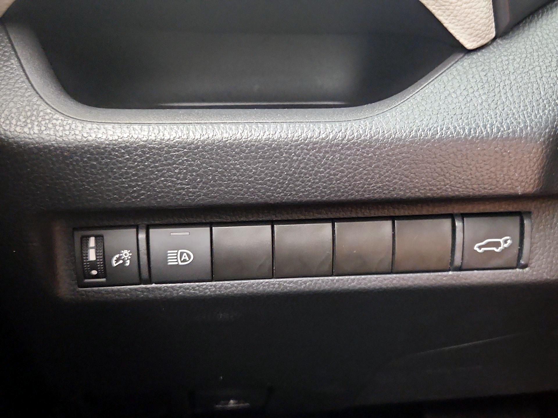 Thumbnail: 2023 Toyota RAV4 - 13