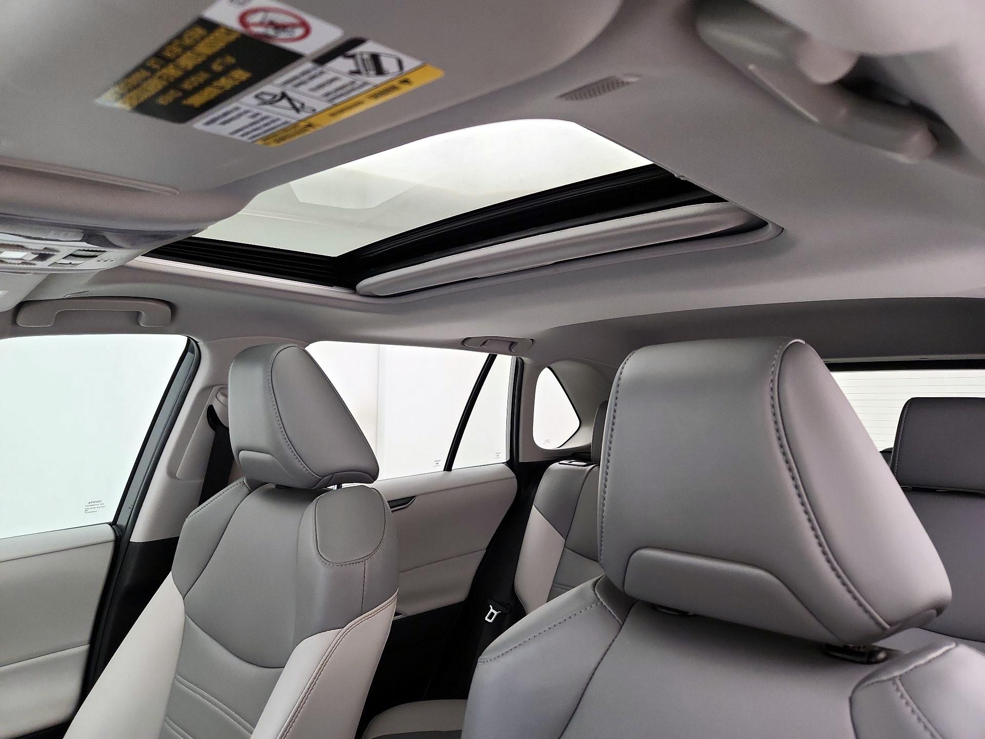 Thumbnail: 2023 Toyota RAV4 - 19