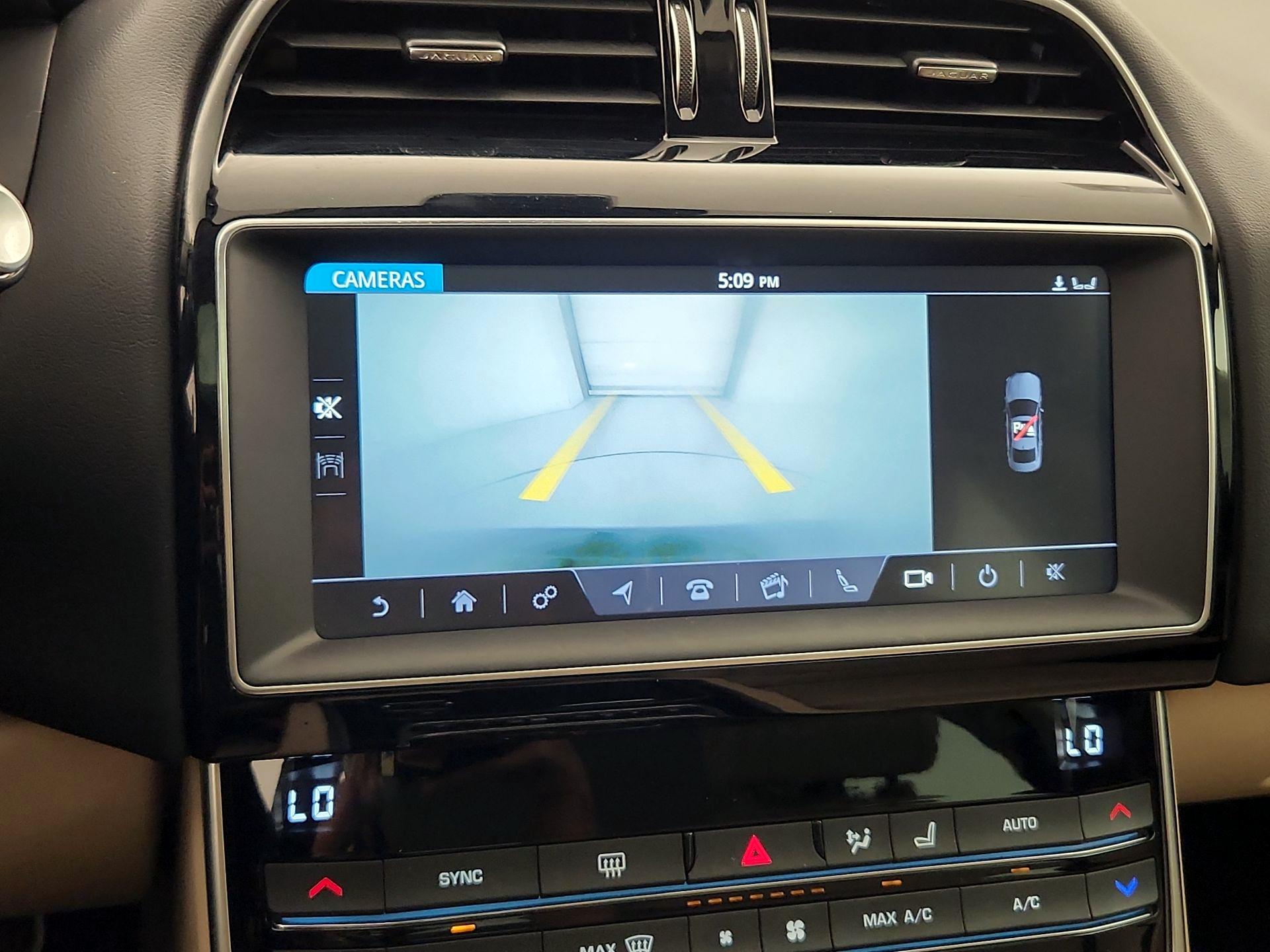 Thumbnail: 2019 Jaguar XE - 15
