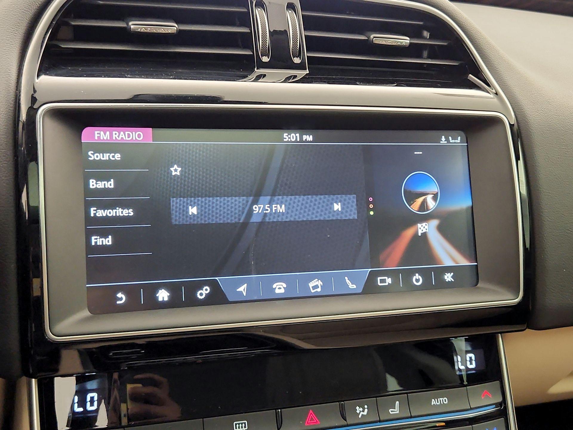 Thumbnail: 2019 Jaguar XE - 16