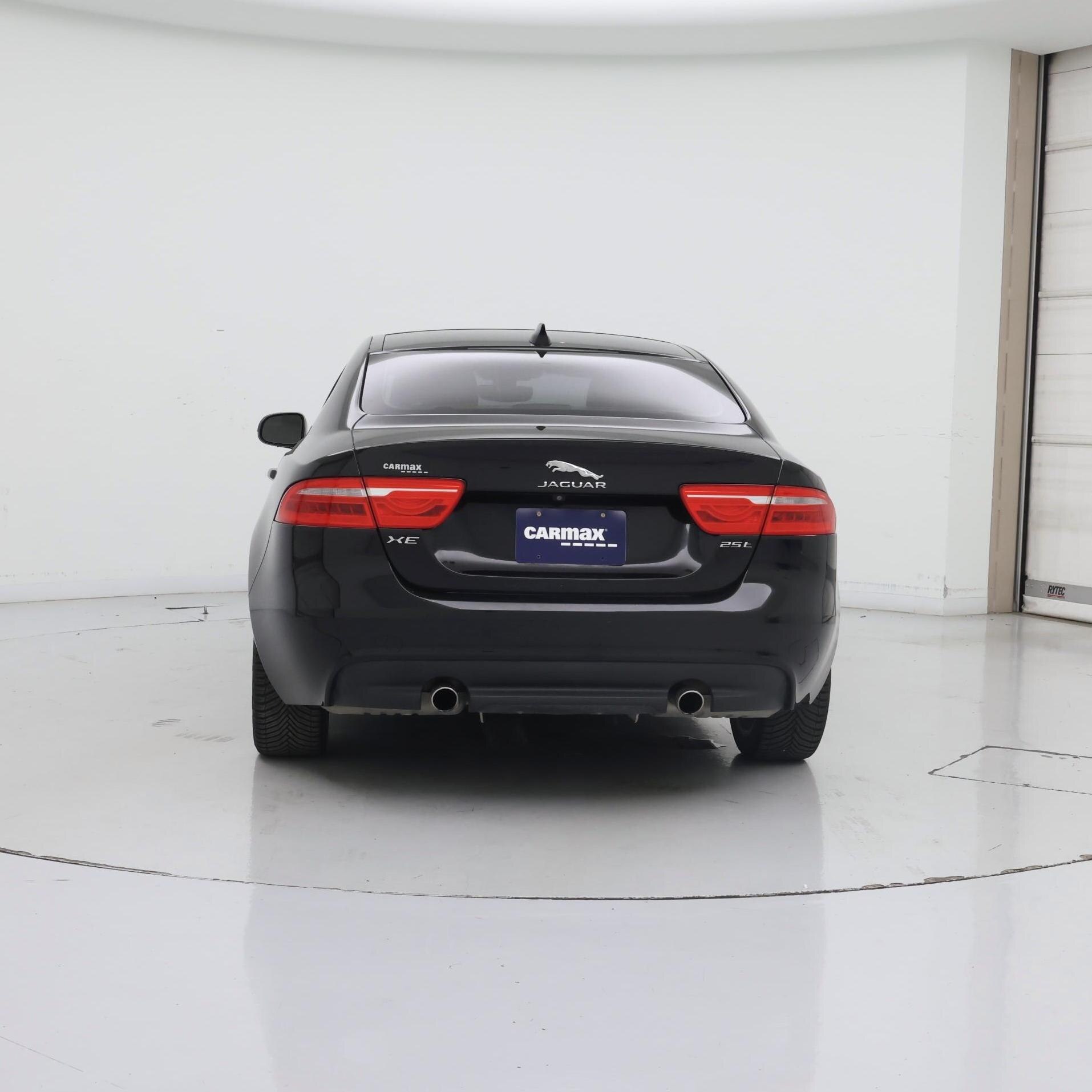 Thumbnail: 2019 Jaguar XE - 6