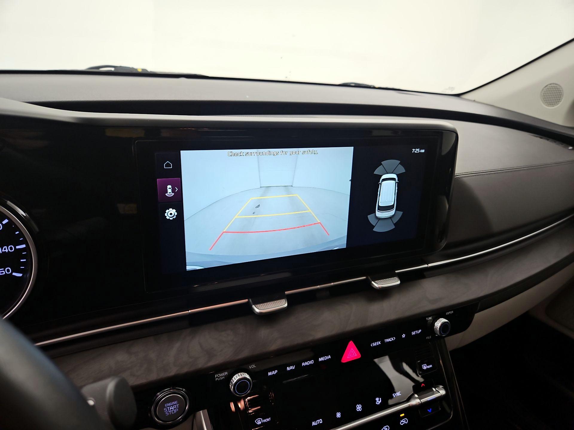 Thumbnail: 2024 Kia Carnival - 15