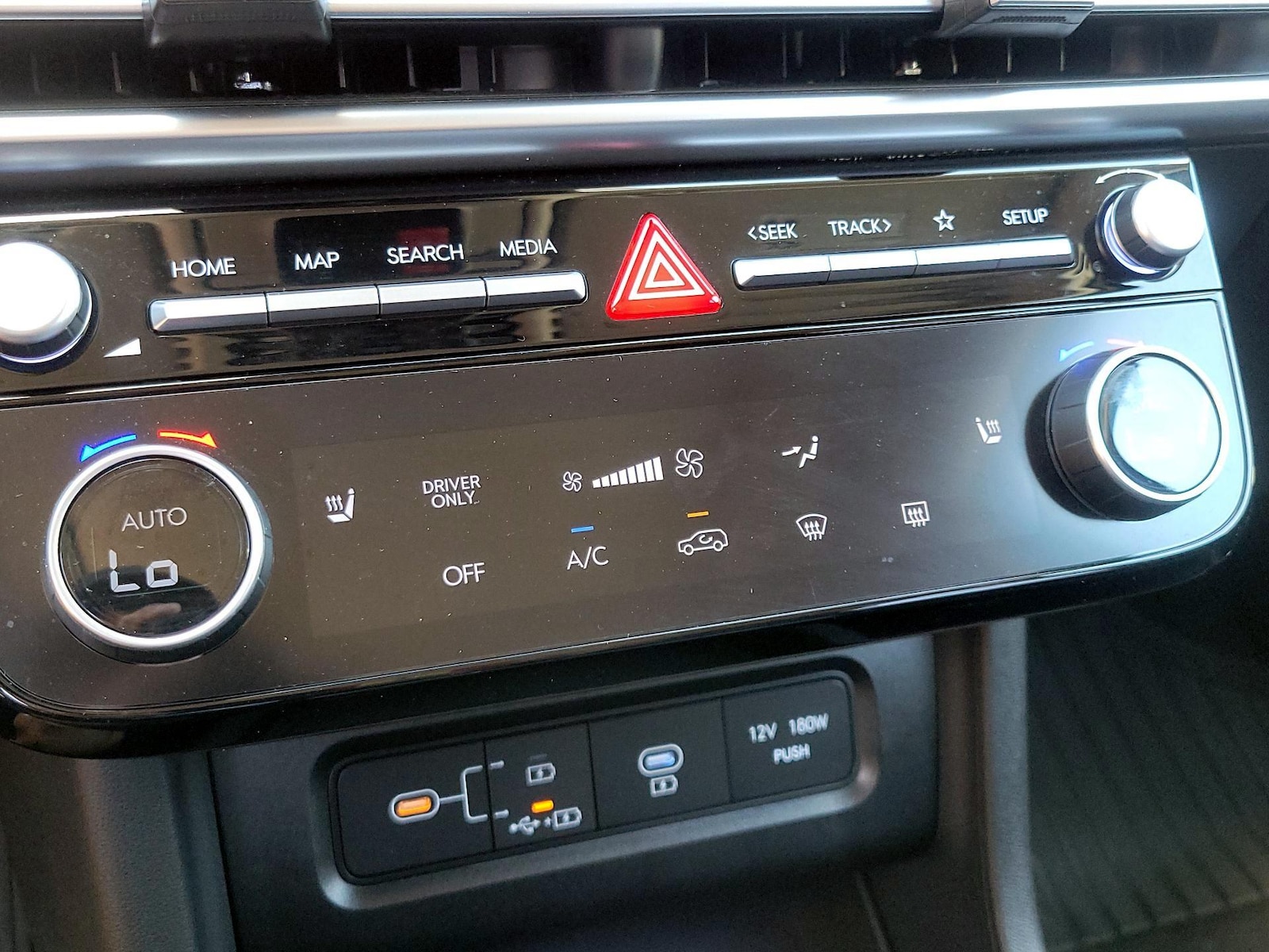 2025 Hyundai Tucson SEL Convenience - Photo 18