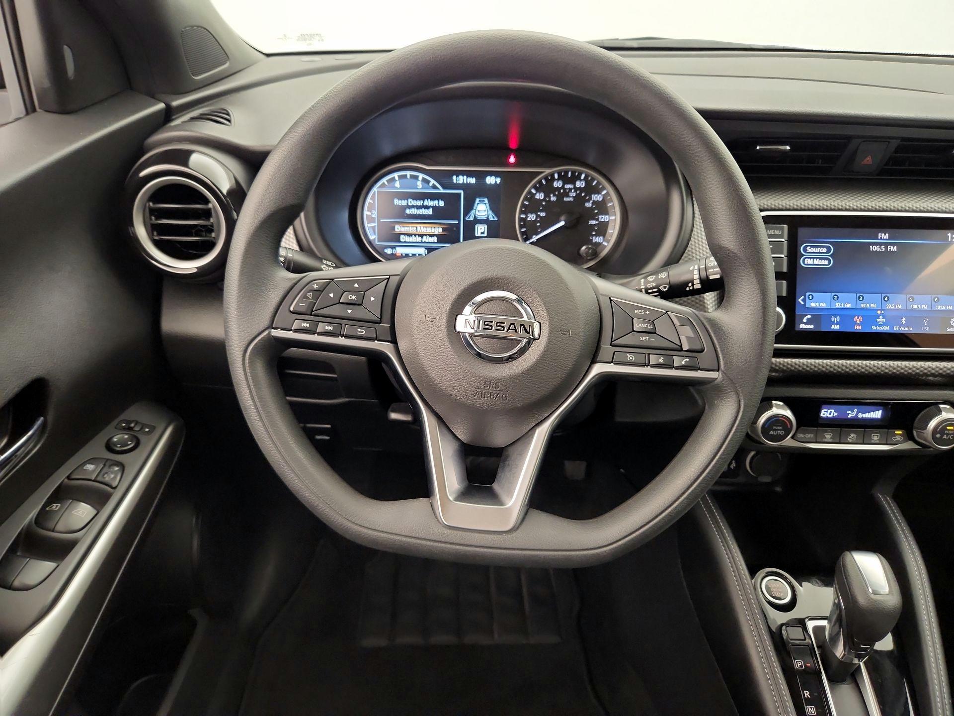Thumbnail: 2020 Nissan Kicks - 10