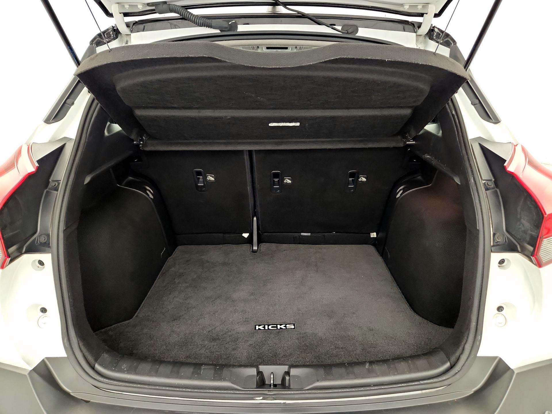 Thumbnail: 2020 Nissan Kicks - 19
