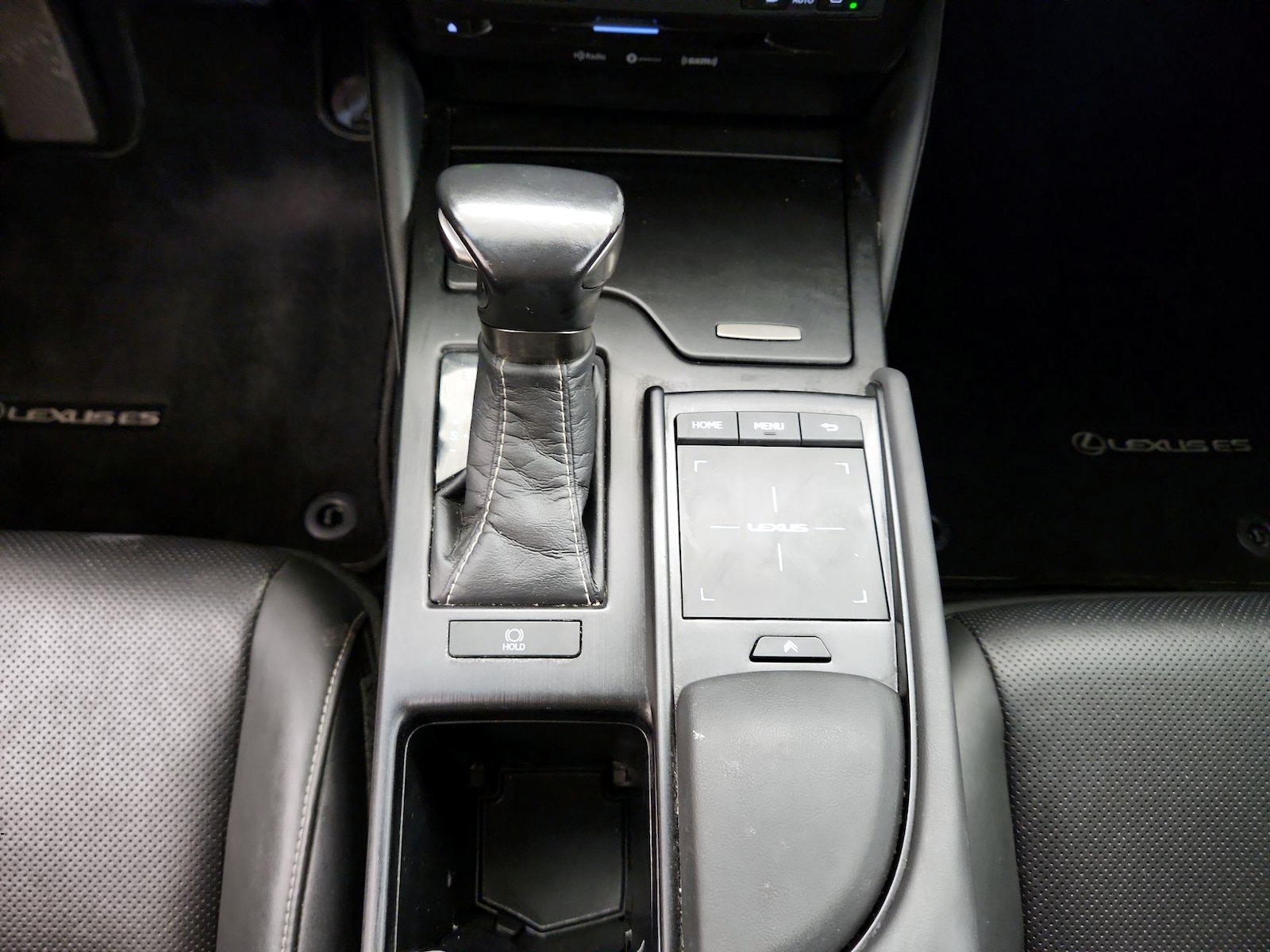2020 Lexus ES 350 - Photo 18
