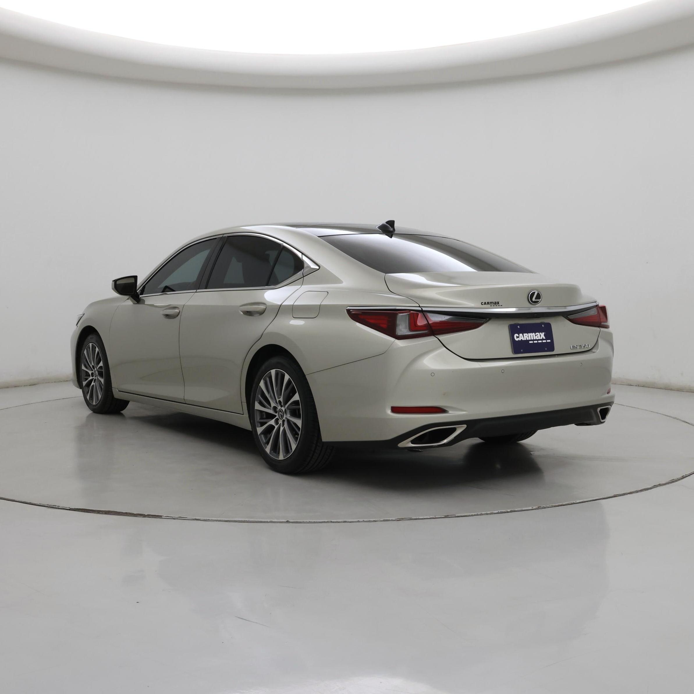 Thumbnail: 2020 Lexus ES - 2