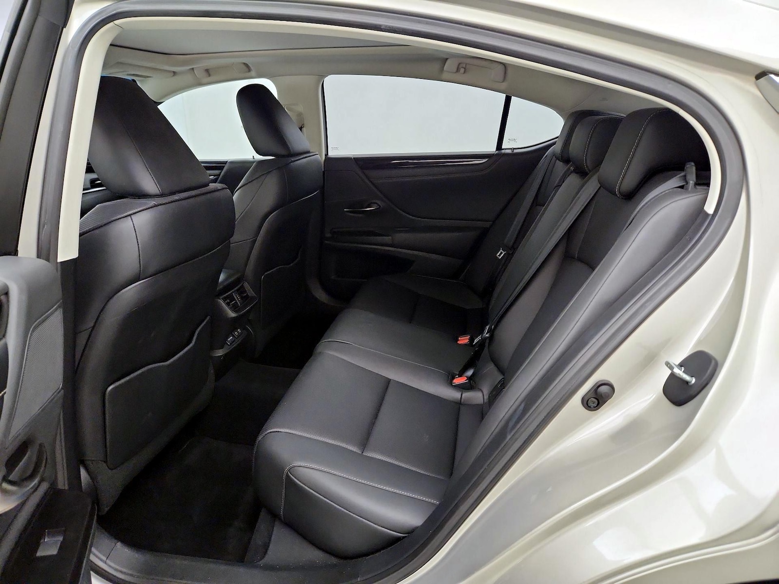 2020 Lexus ES 350 - Photo 21
