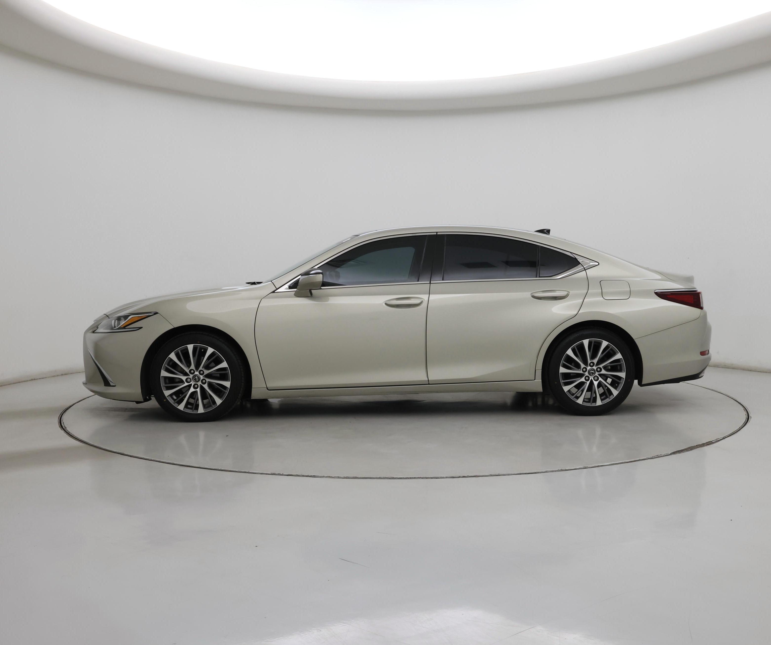 Thumbnail: 2020 Lexus ES - 3